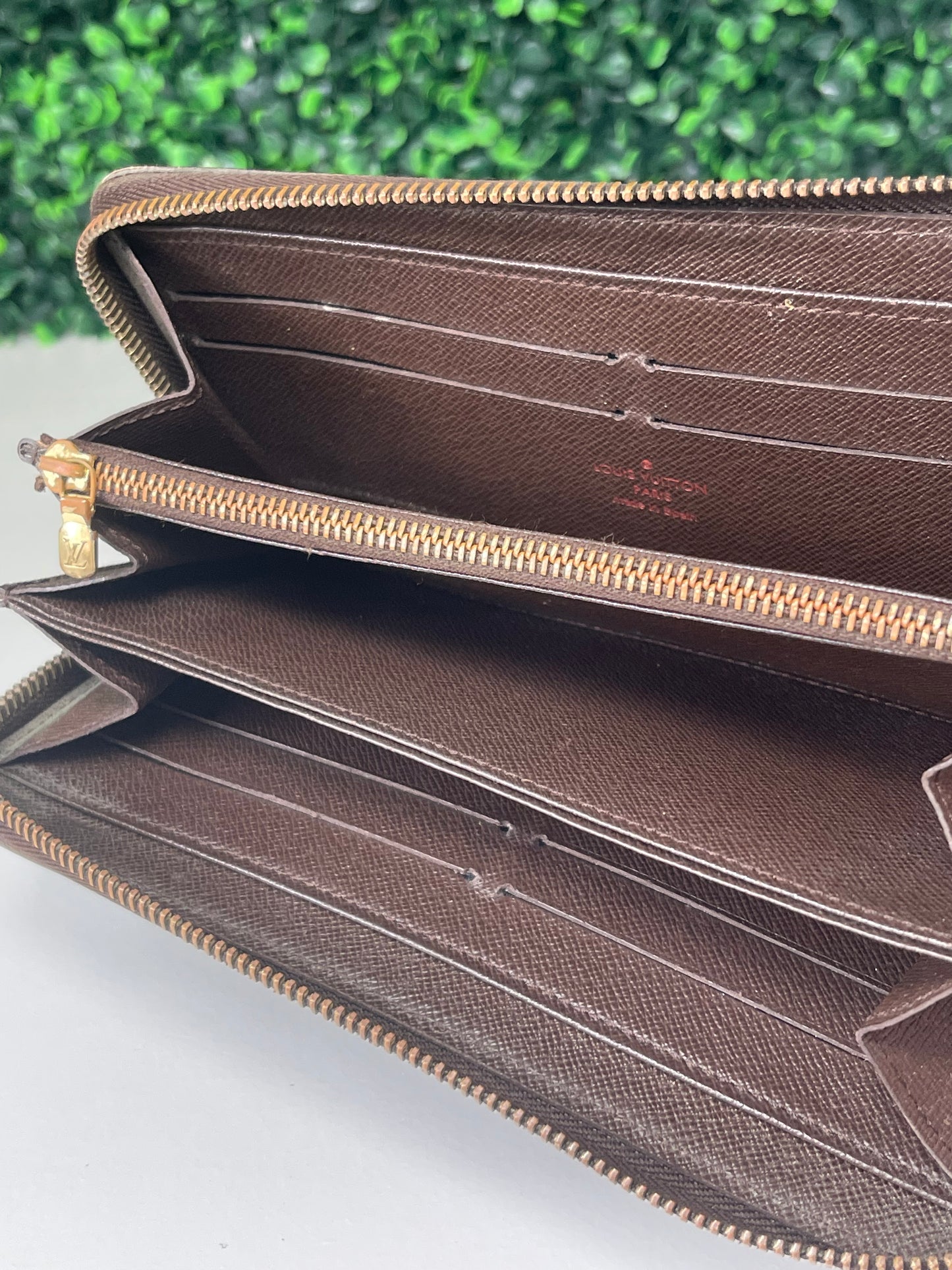 Final STEAL Deal 12: Preowned Louis Vuitton Damier Ebene Zippy Long Wallet