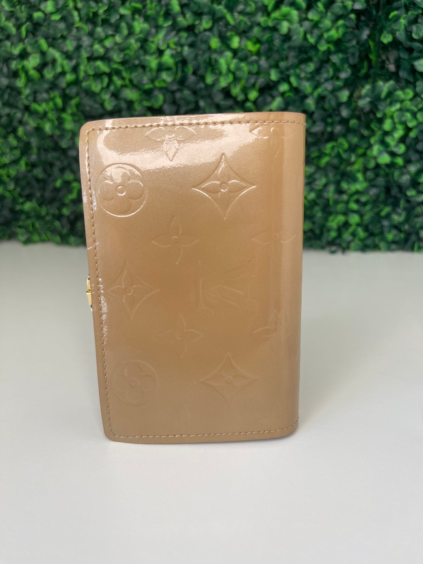 Preowned Louis Vuitton Vernis Porte Monnaie Billets Kisslock Wallet