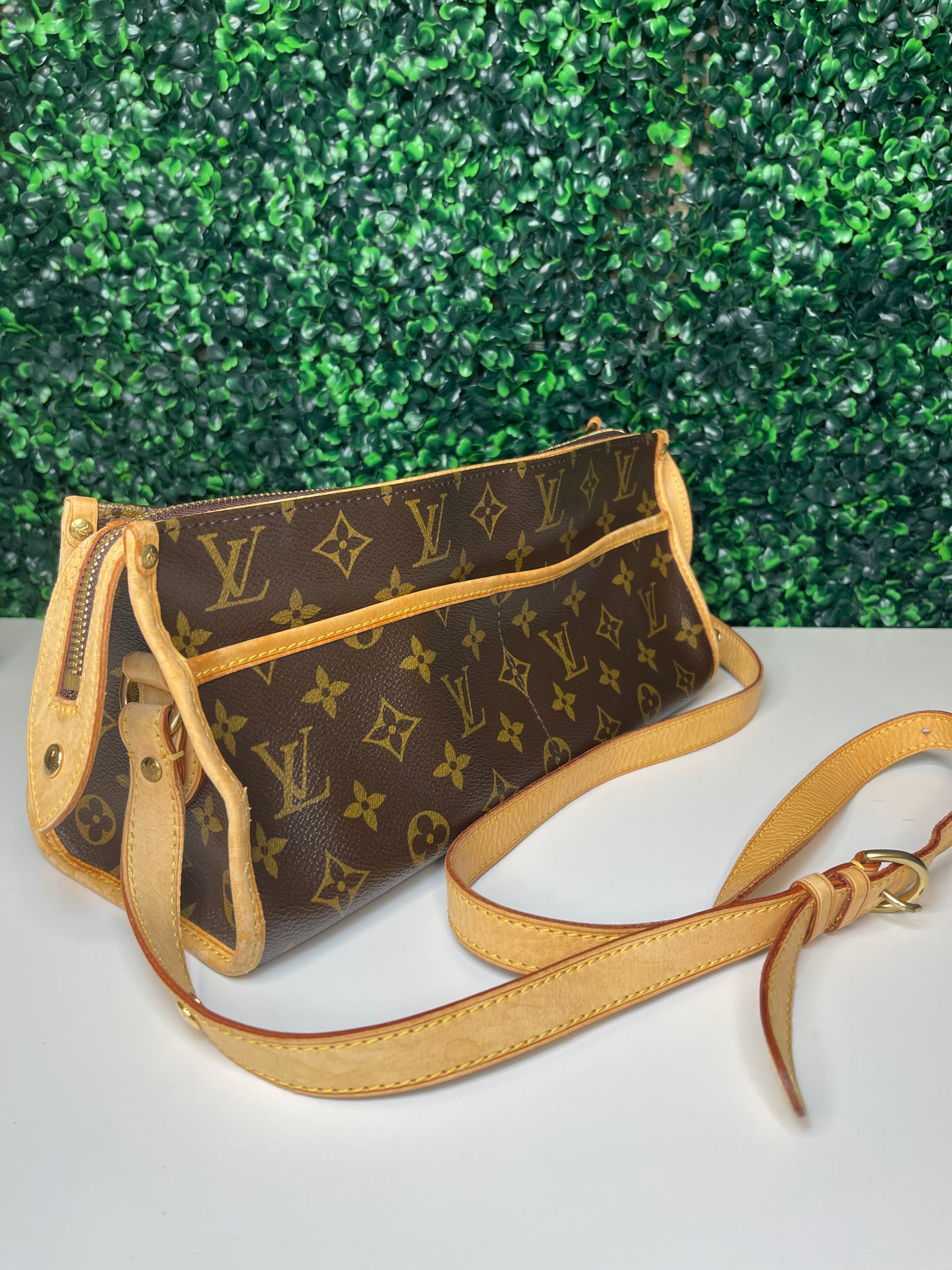 LV Monogram Popincourt Crossbody