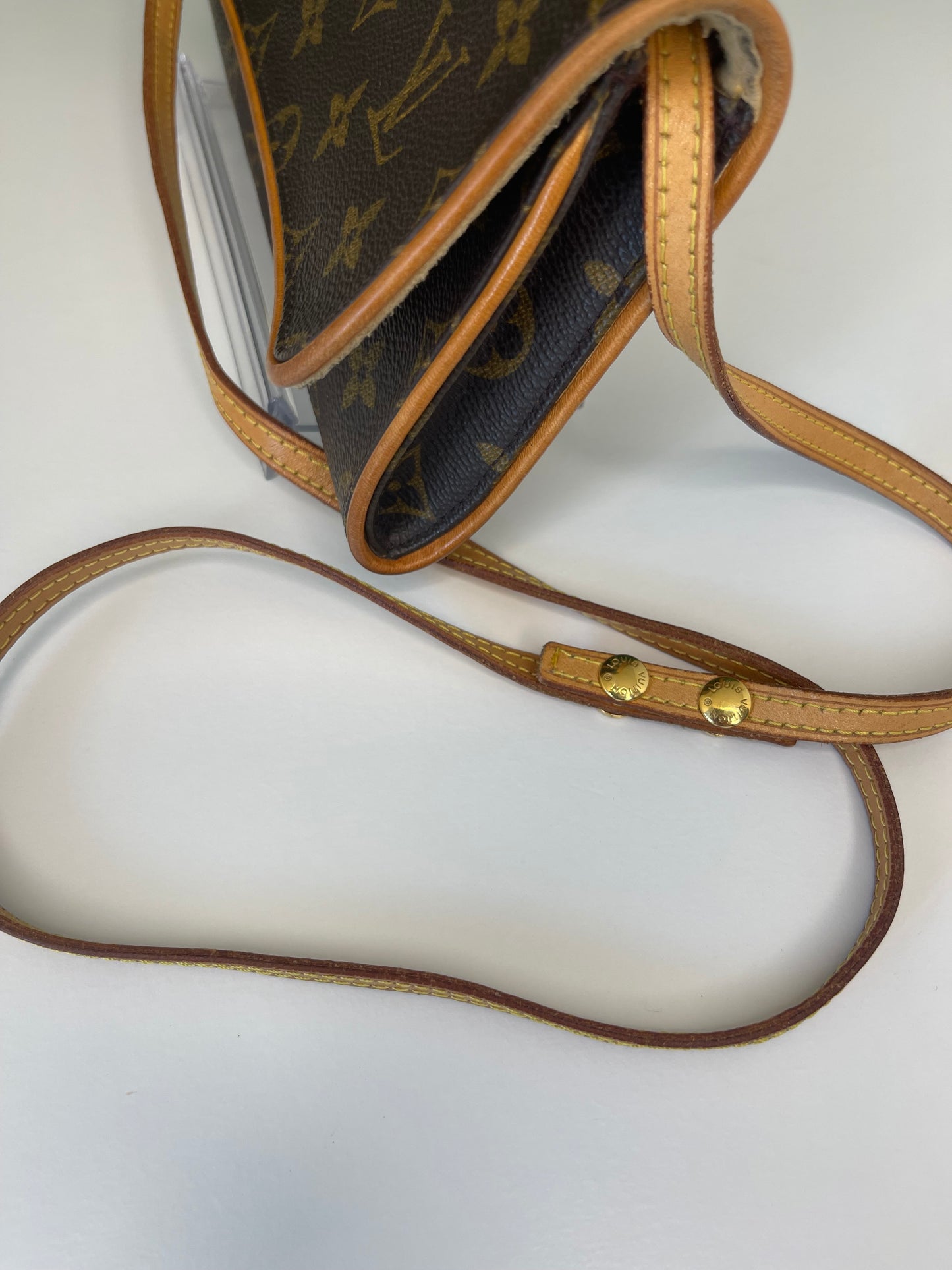 Preowned Louis Vuitton Monogram Twin Pochette GM Shoulder Bag
