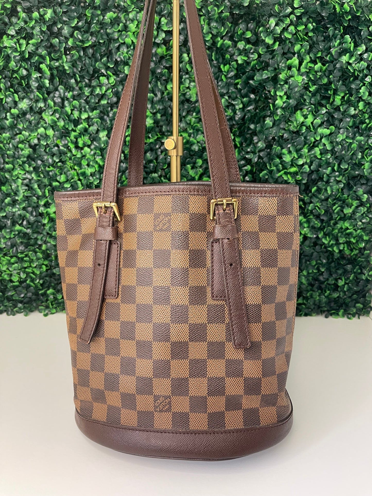 Louis Vuitton Marais Damier Ebene Bucket Bag