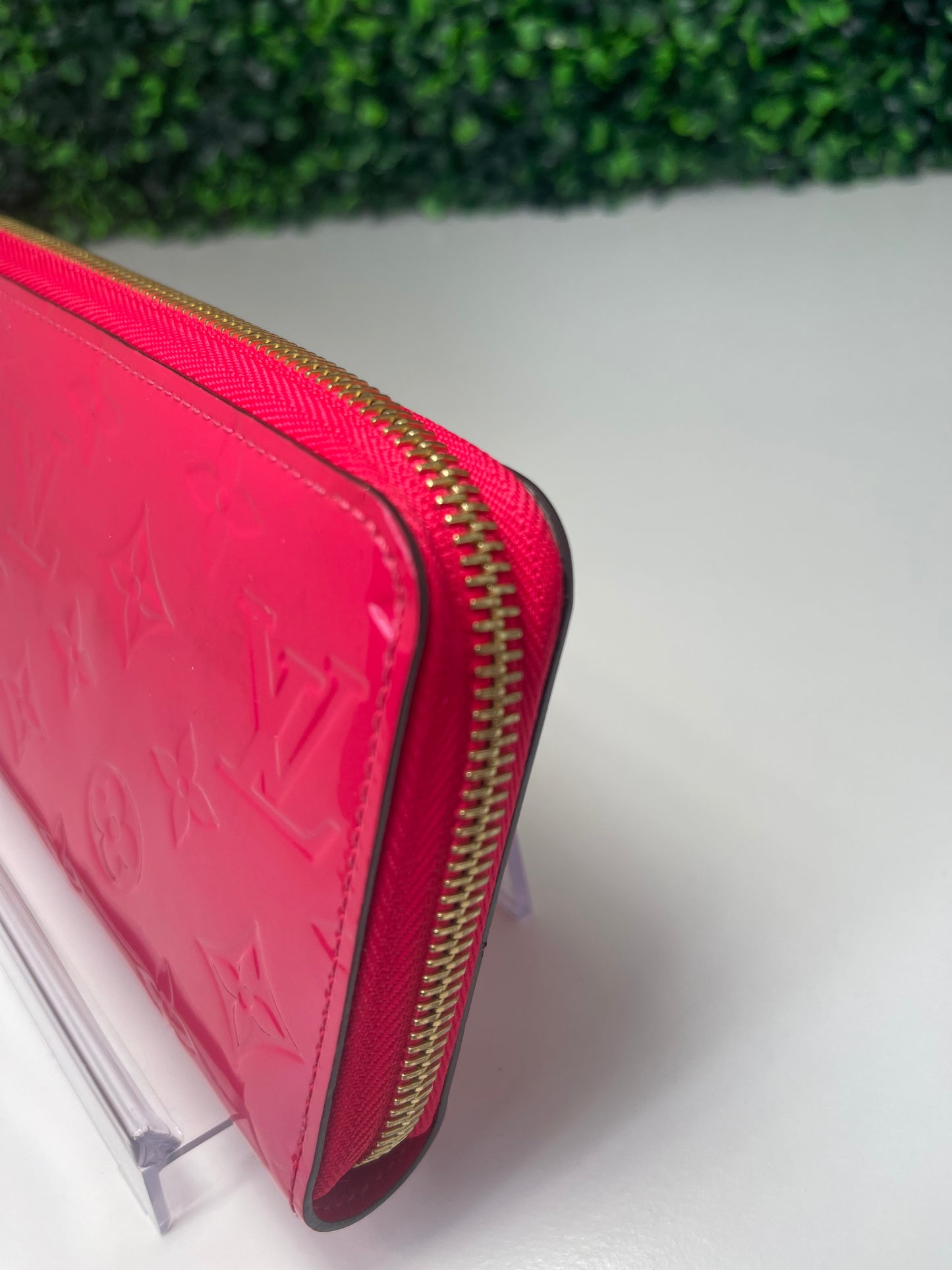 Preowned Louis Vuitton Hot Pink Rose Pop Vernis Zippy Long Wallet