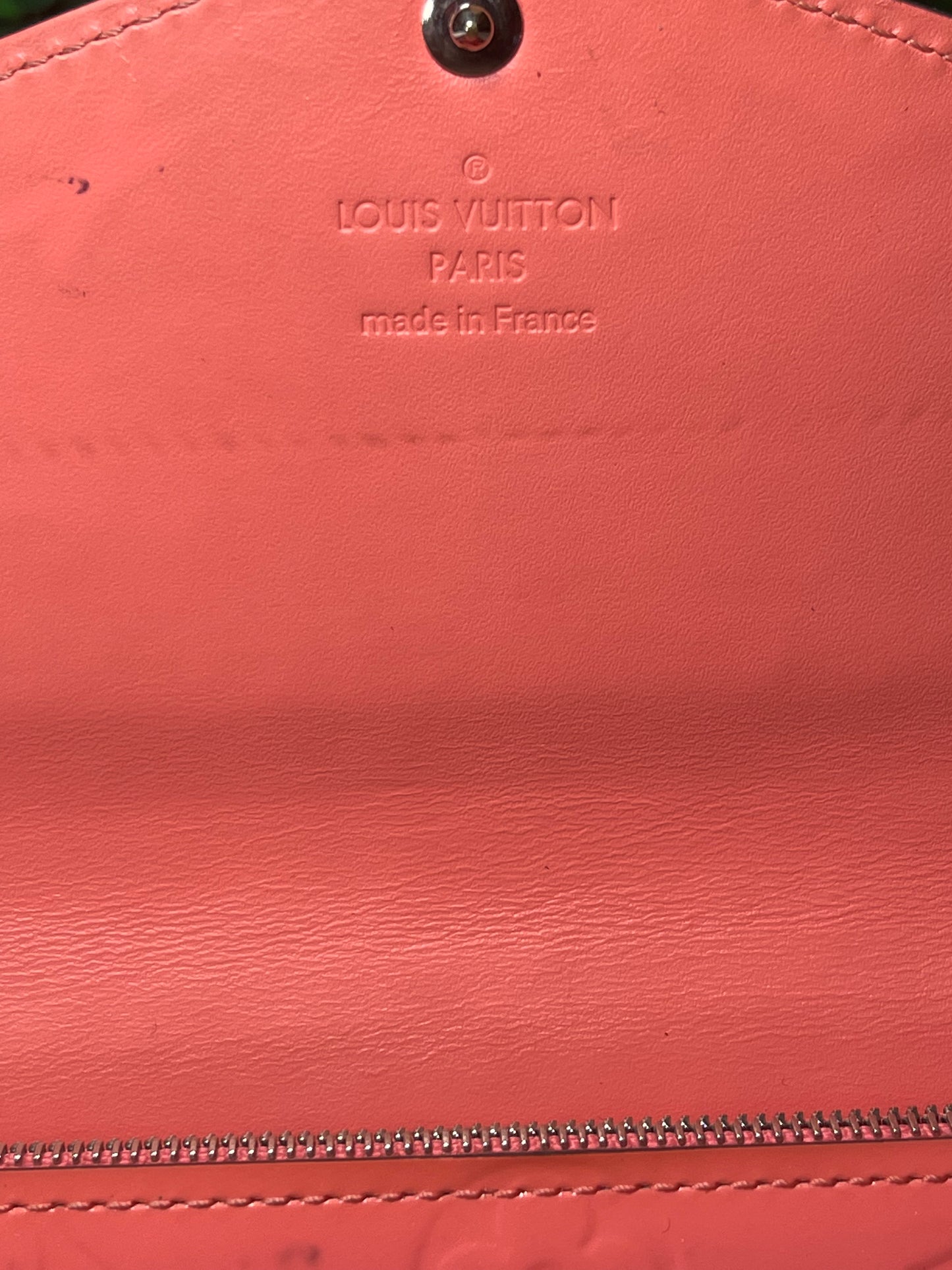 Louis Vuitton Rose Litchi Vernis Sarah Long Wallet
