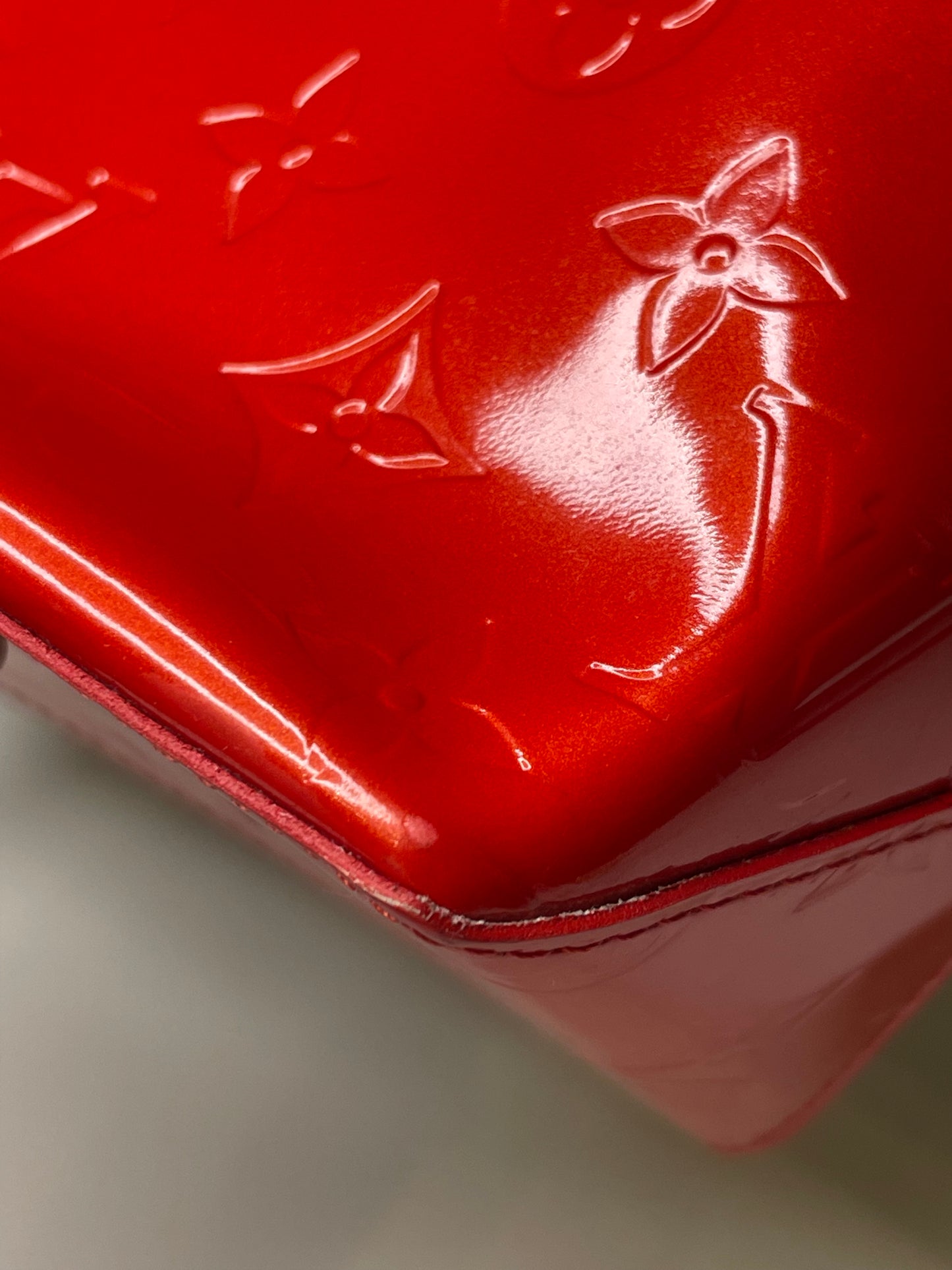 LV Vernis Reade PM Handbag