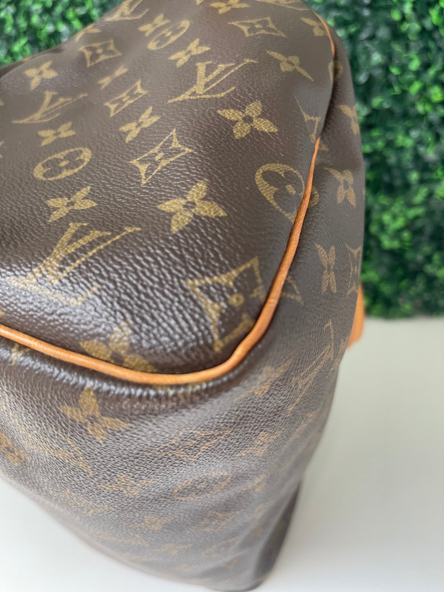 Deal 9: Preowned Louis Vuitton Monogram Speedy 30