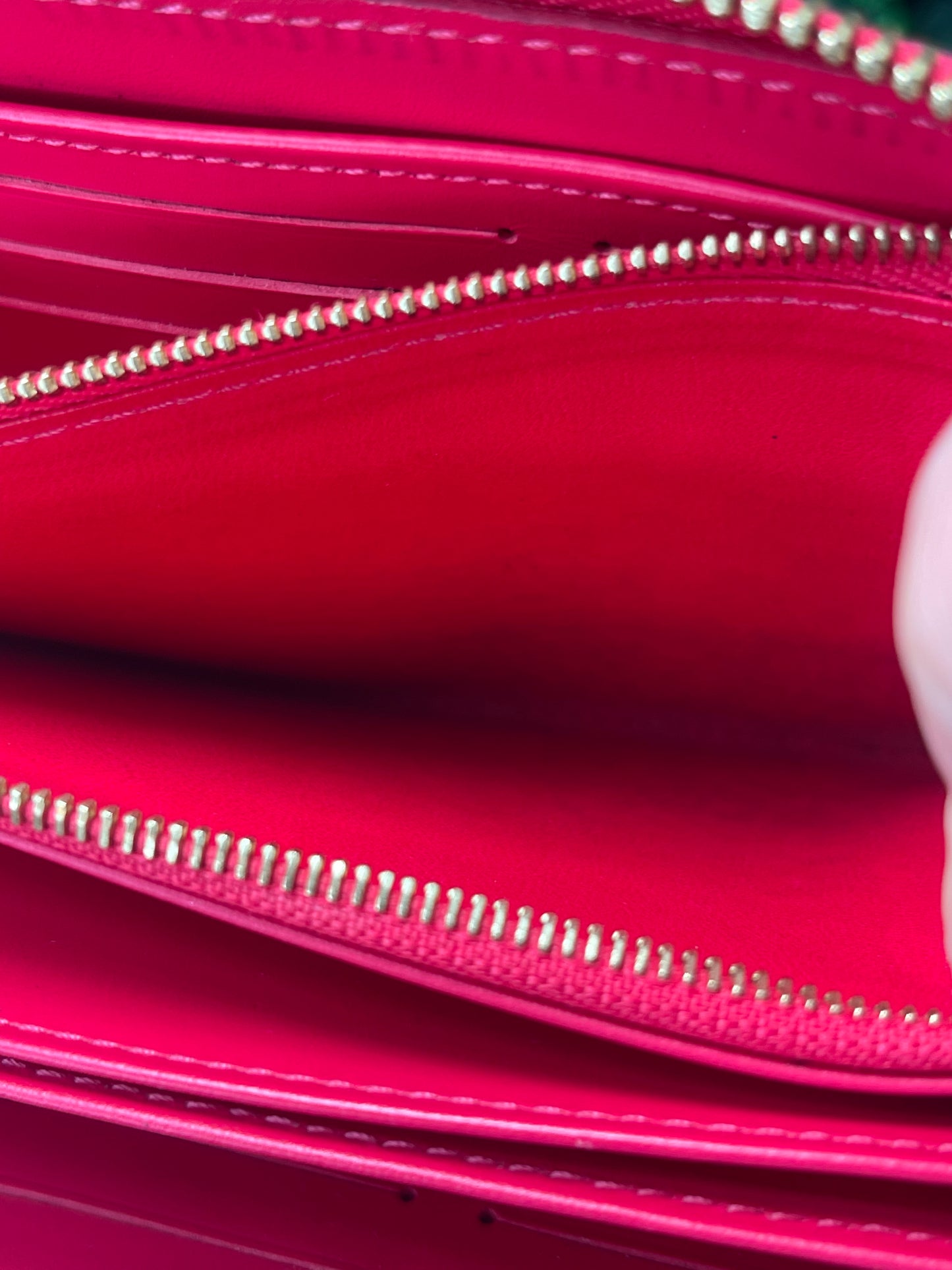 Preowned Louis Vuitton Hot Pink Rose Pop Vernis Zippy Long Wallet