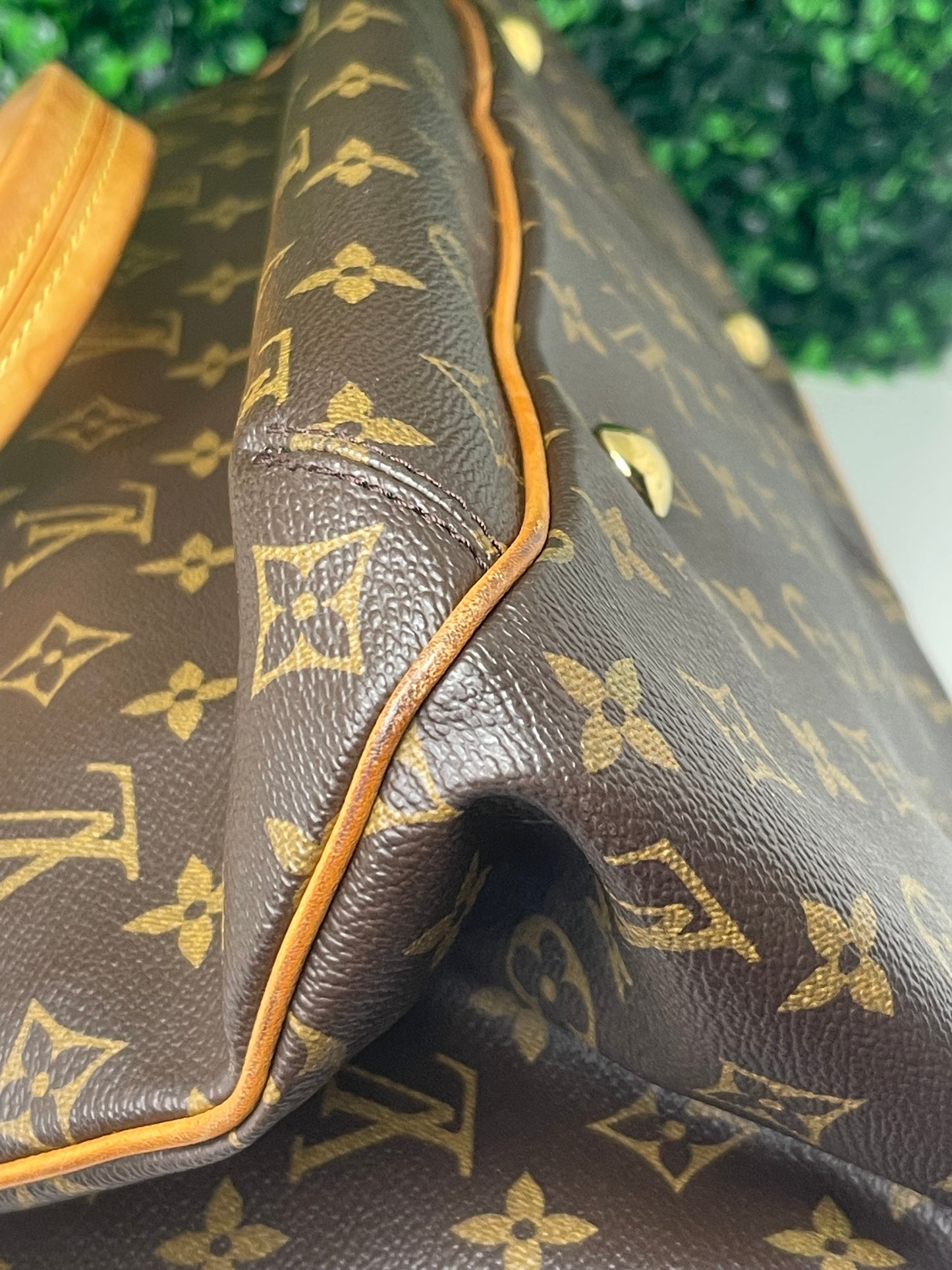 Deal 8: Preowned Louis Vuitton Monogram Griet