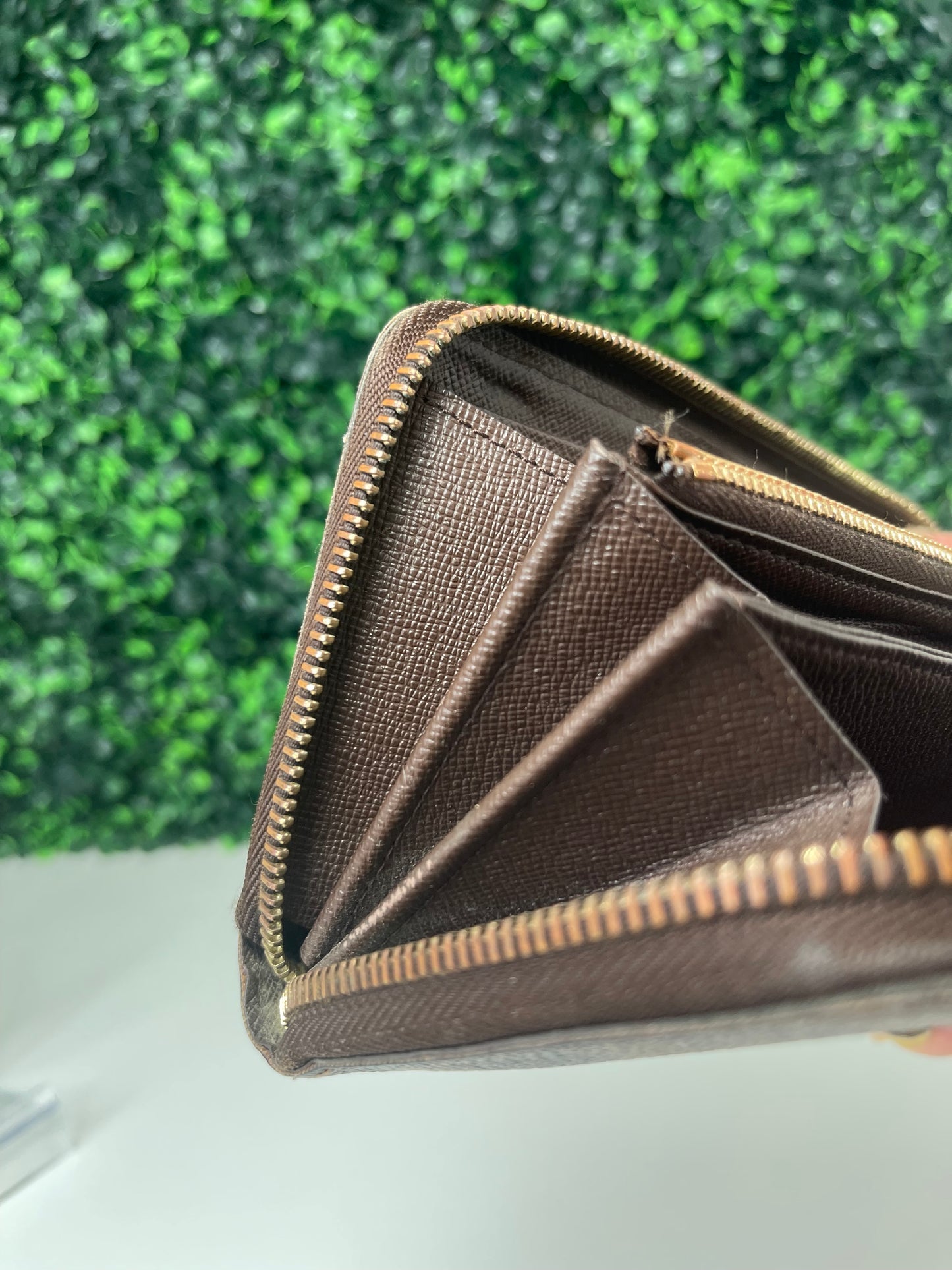 Final STEAL Deal 12: Preowned Louis Vuitton Damier Ebene Zippy Long Wallet