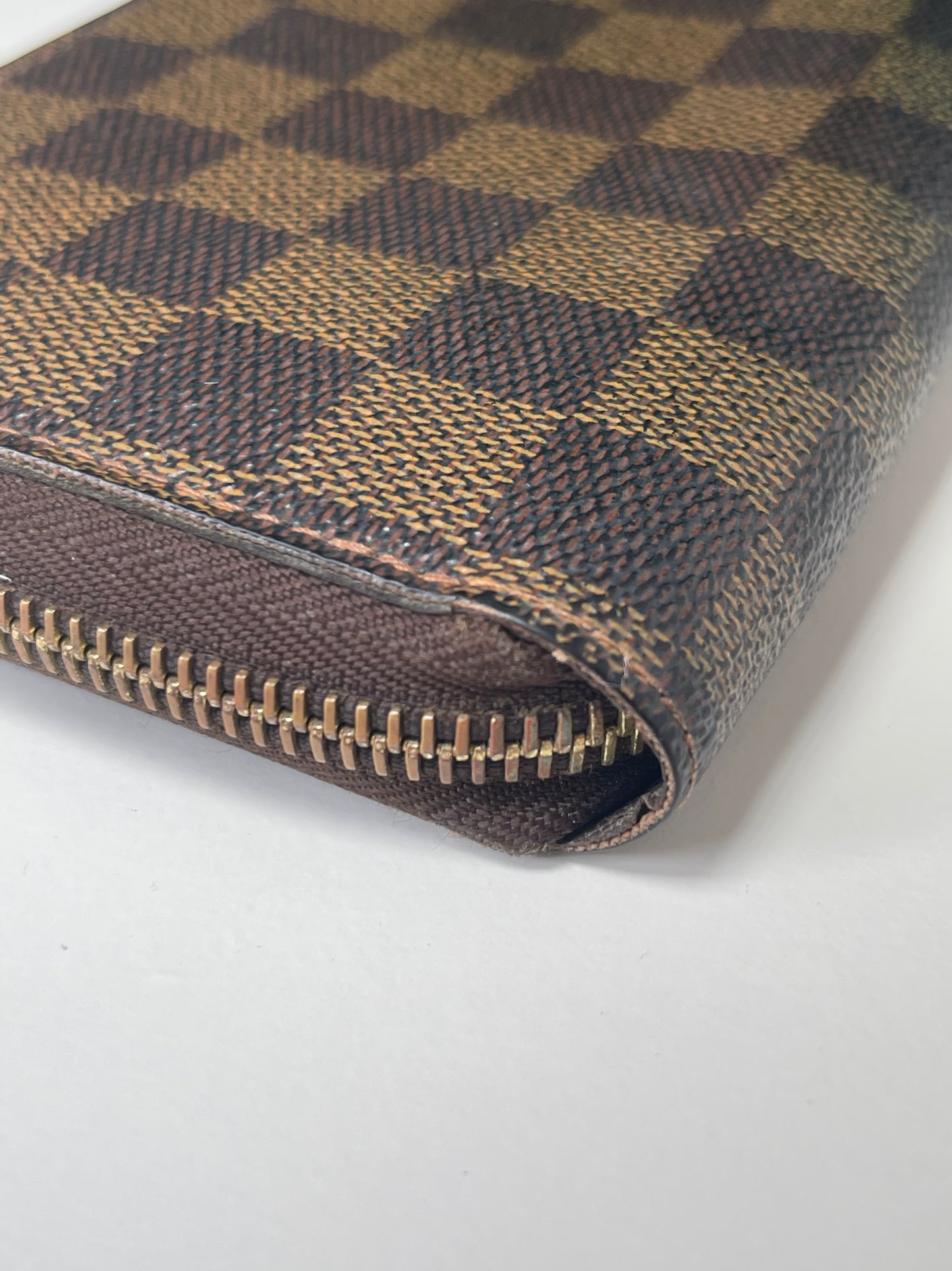 Final STEAL Deal 12: Preowned Louis Vuitton Damier Ebene Zippy Long Wallet