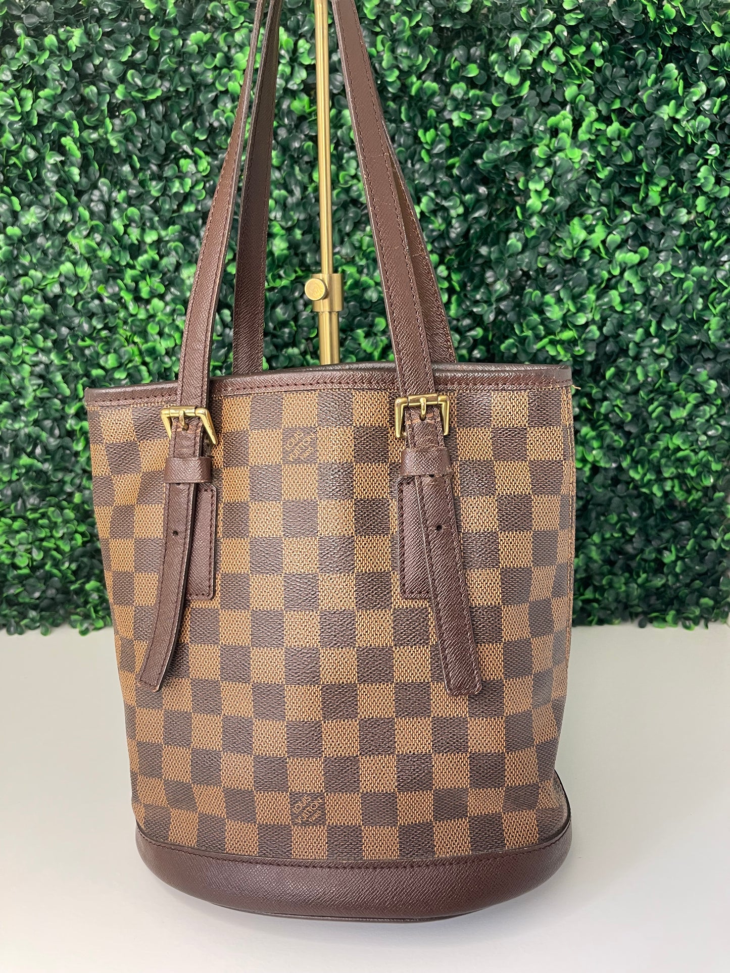 Louis Vuitton Marais Damier Ebene Bucket Bag