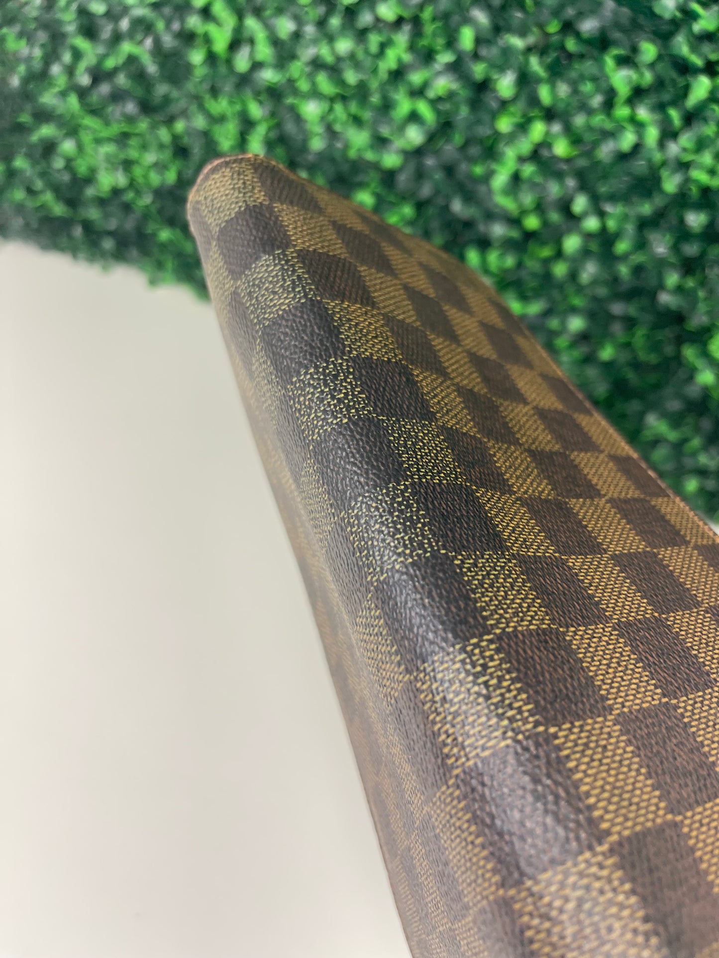 Final STEAL Deal 12: Preowned Louis Vuitton Damier Ebene Zippy Long Wallet