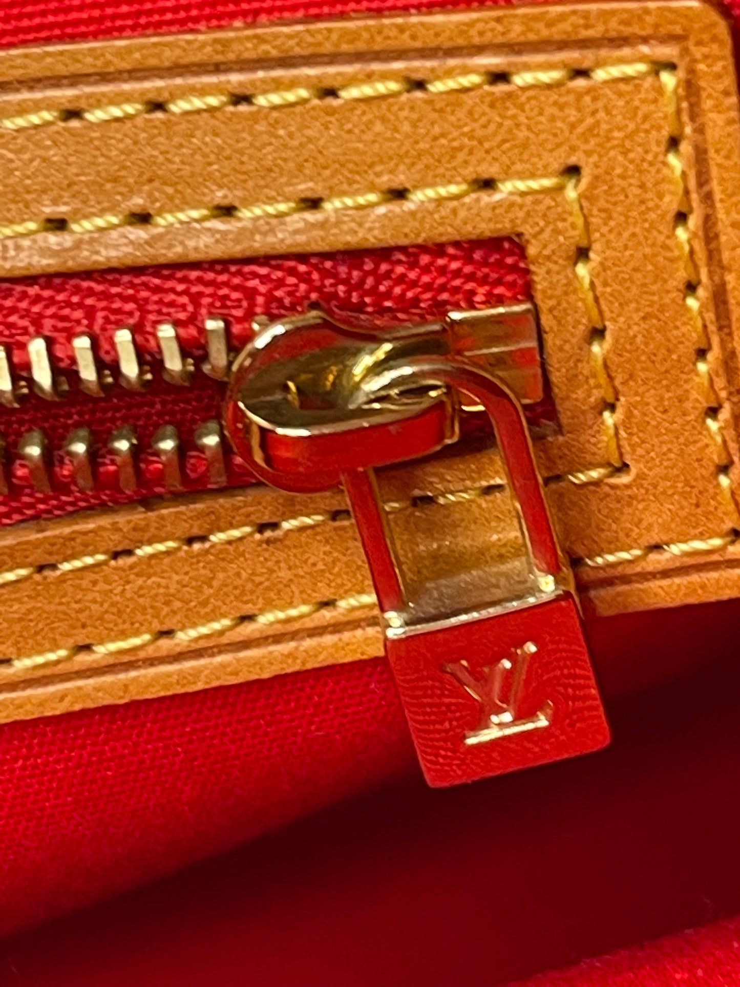 LV Vernis Reade PM Handbag