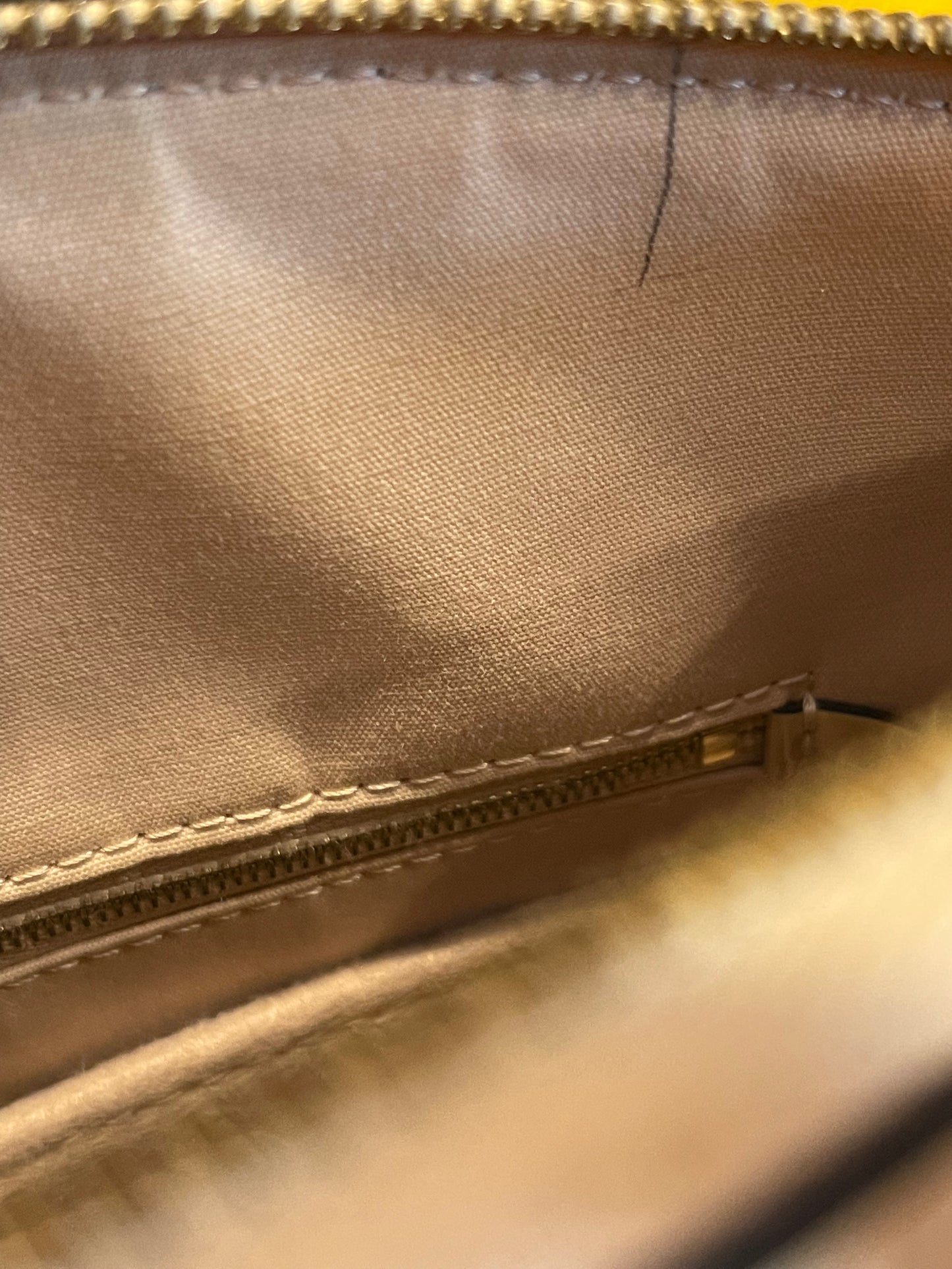 Louis Vuitton Beige/Black Vernis Lockit Handbag