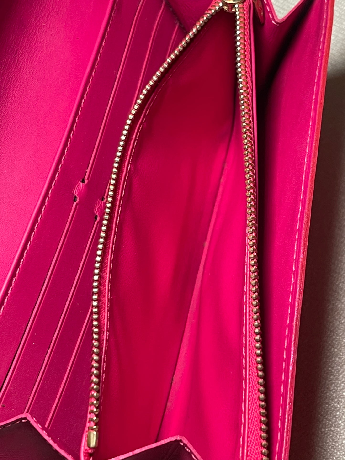 Louis Vuitton Pink Vernis Sarah Long Wallet