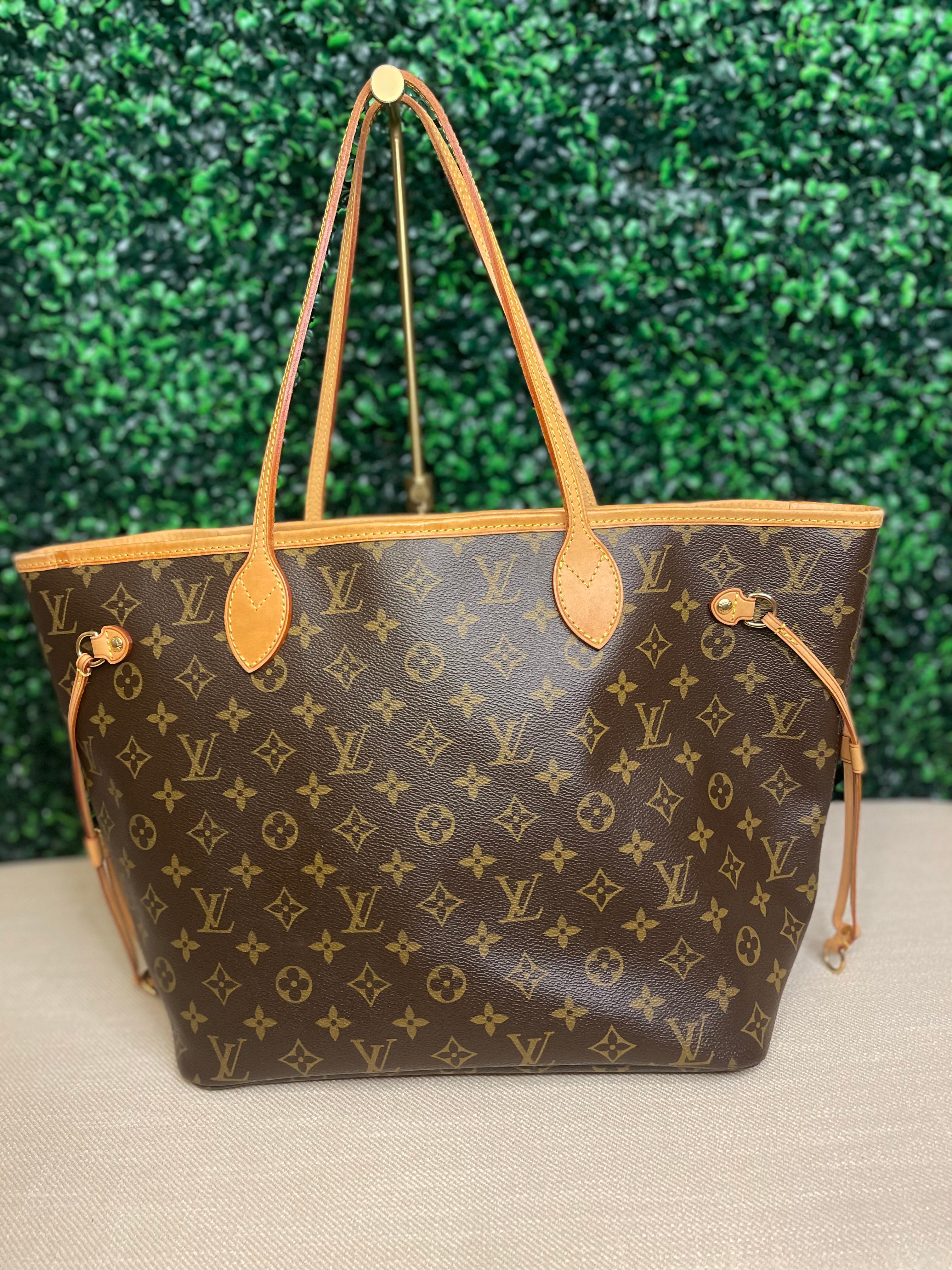 Stunning vintage condition Neverfull MM