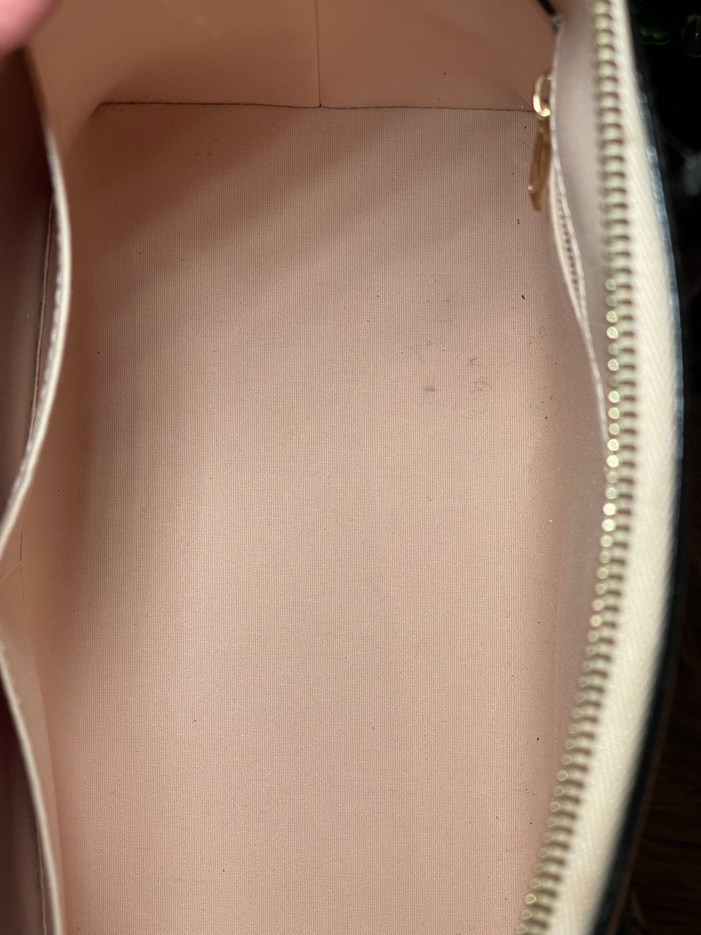 Louis Vuitton Beige/Black Vernis Lockit Handbag