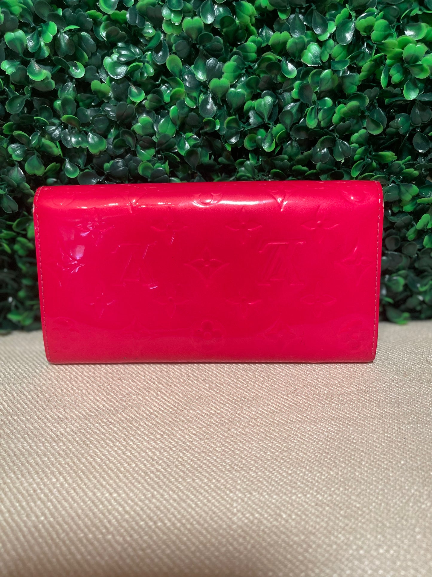 Louis Vuitton Pink Vernis Sarah Long Wallet