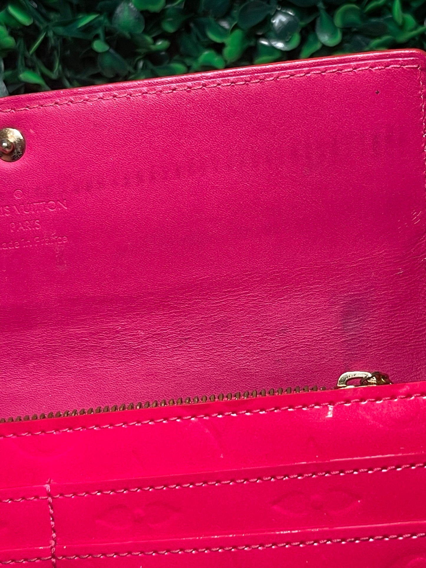 Louis Vuitton Pink Vernis Sarah Long Wallet