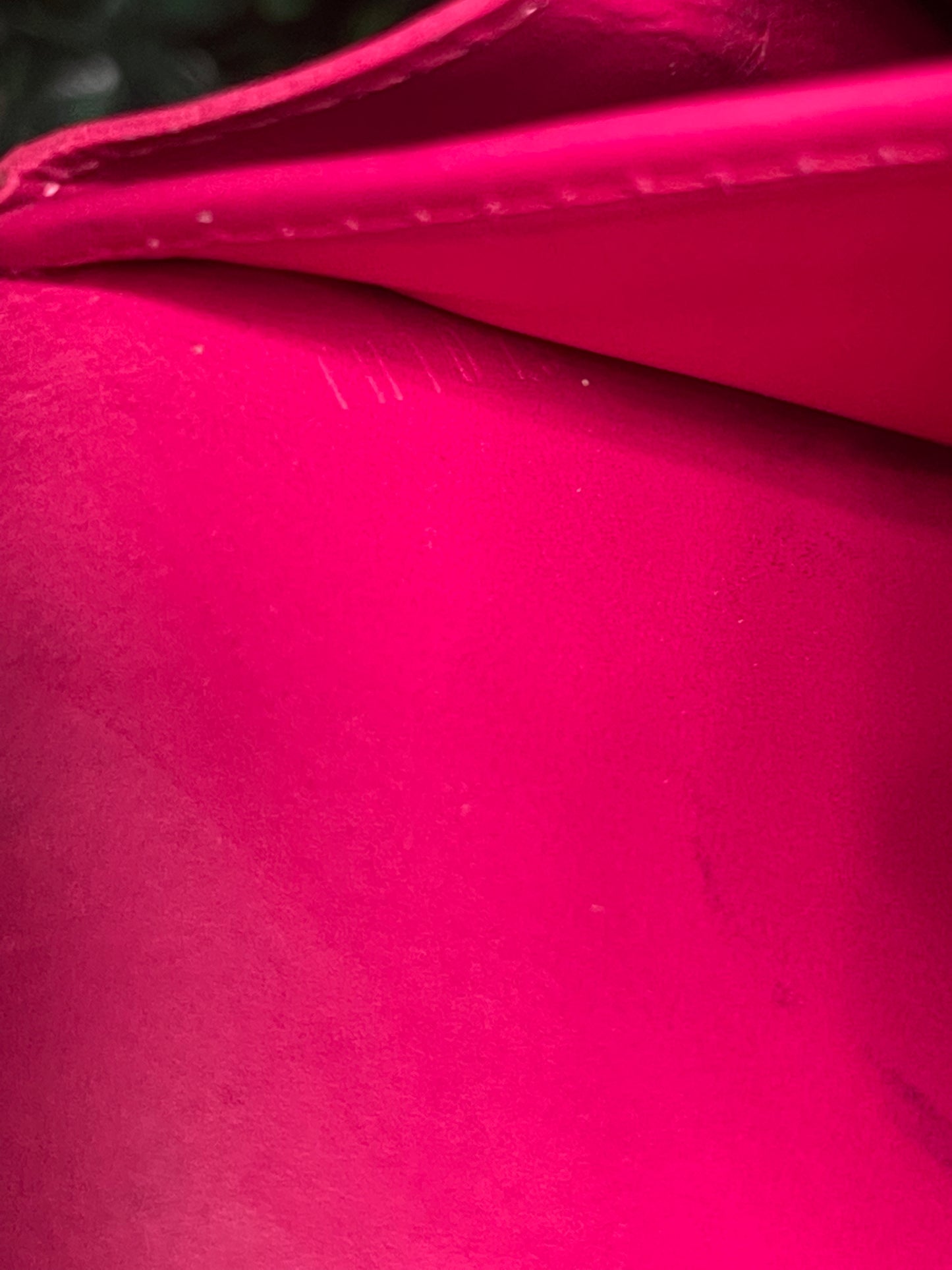 Louis Vuitton Pink Vernis Sarah Long Wallet