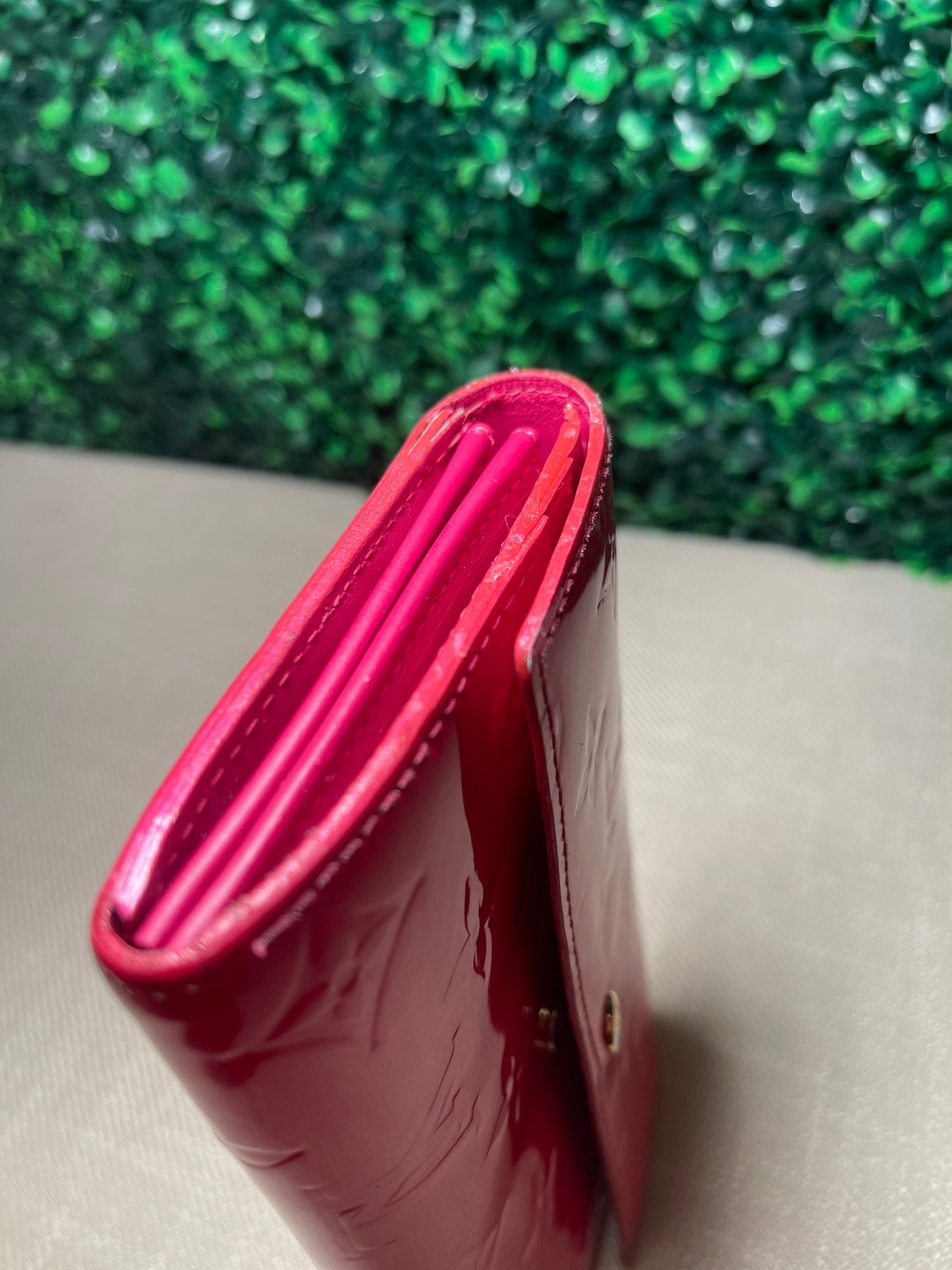 Louis Vuitton Pink Vernis Sarah Long Wallet