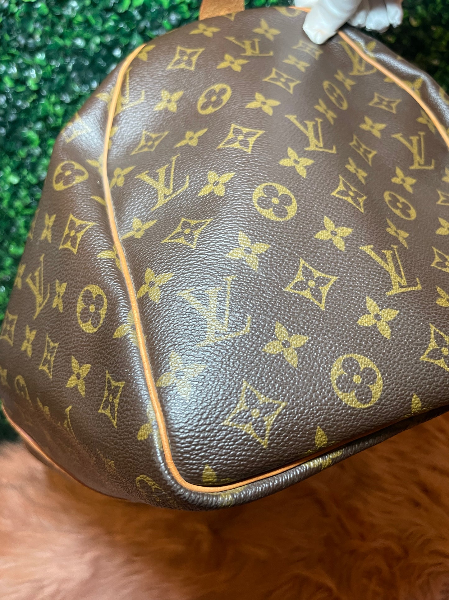 Louis Vuitton Monogram Keepall 50