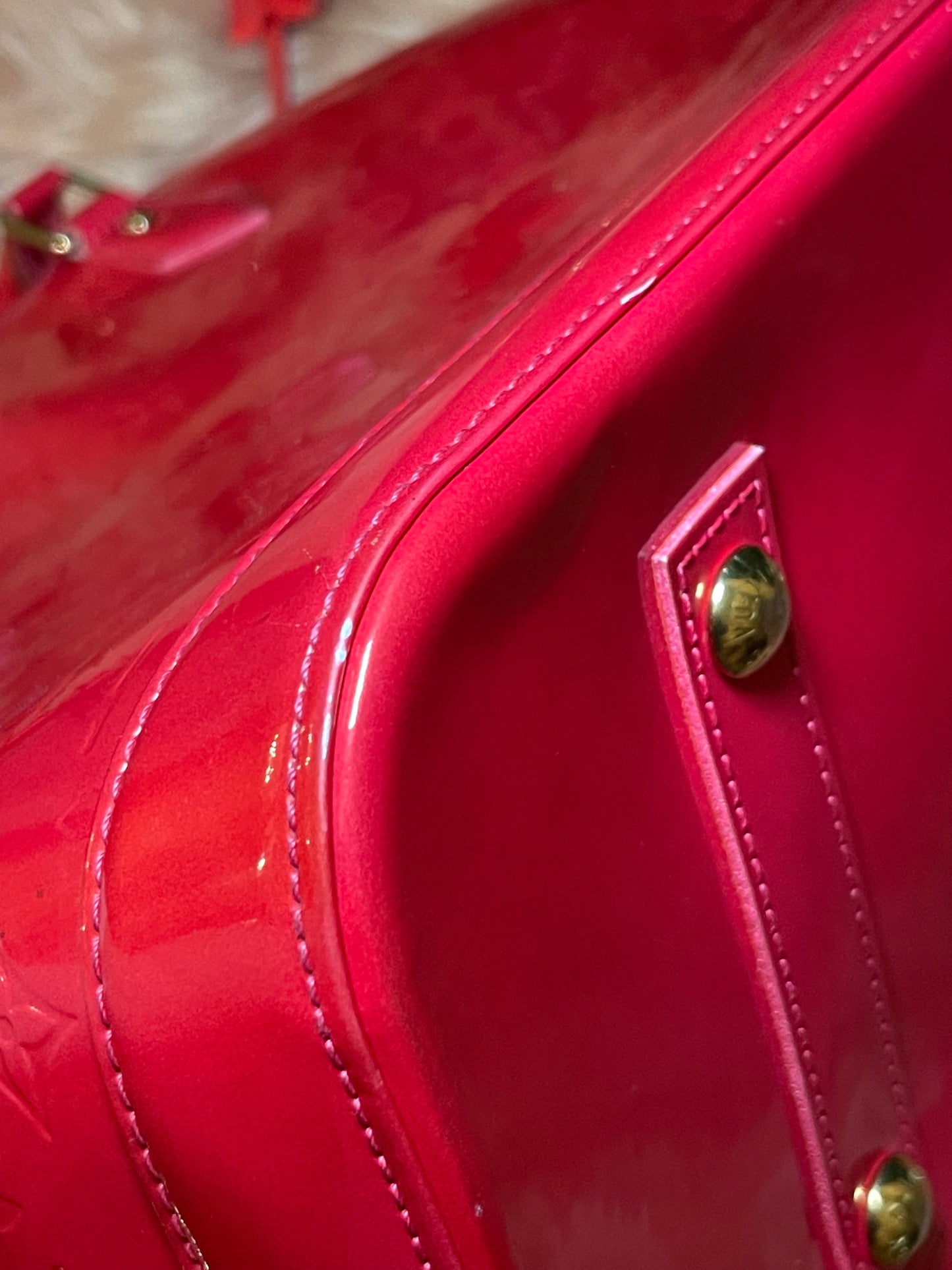 Louis Vuitton Pink Vernis Alma GM