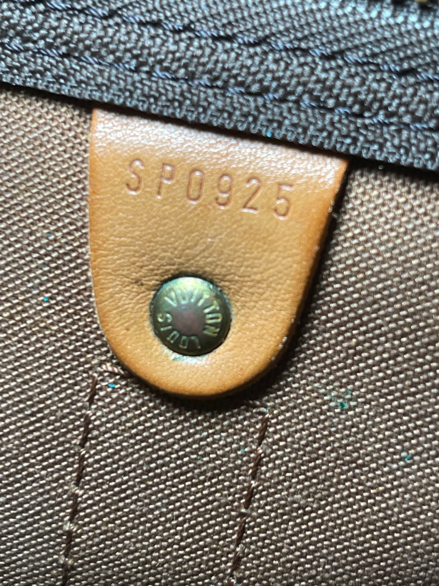 Louis Vuitton Monogram Keepall 50