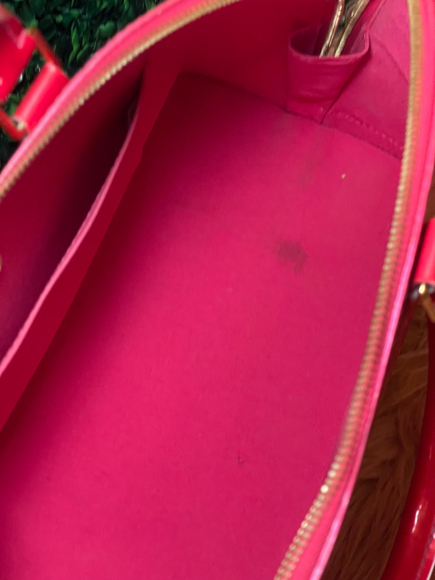 Louis Vuitton Pink Vernis Alma GM