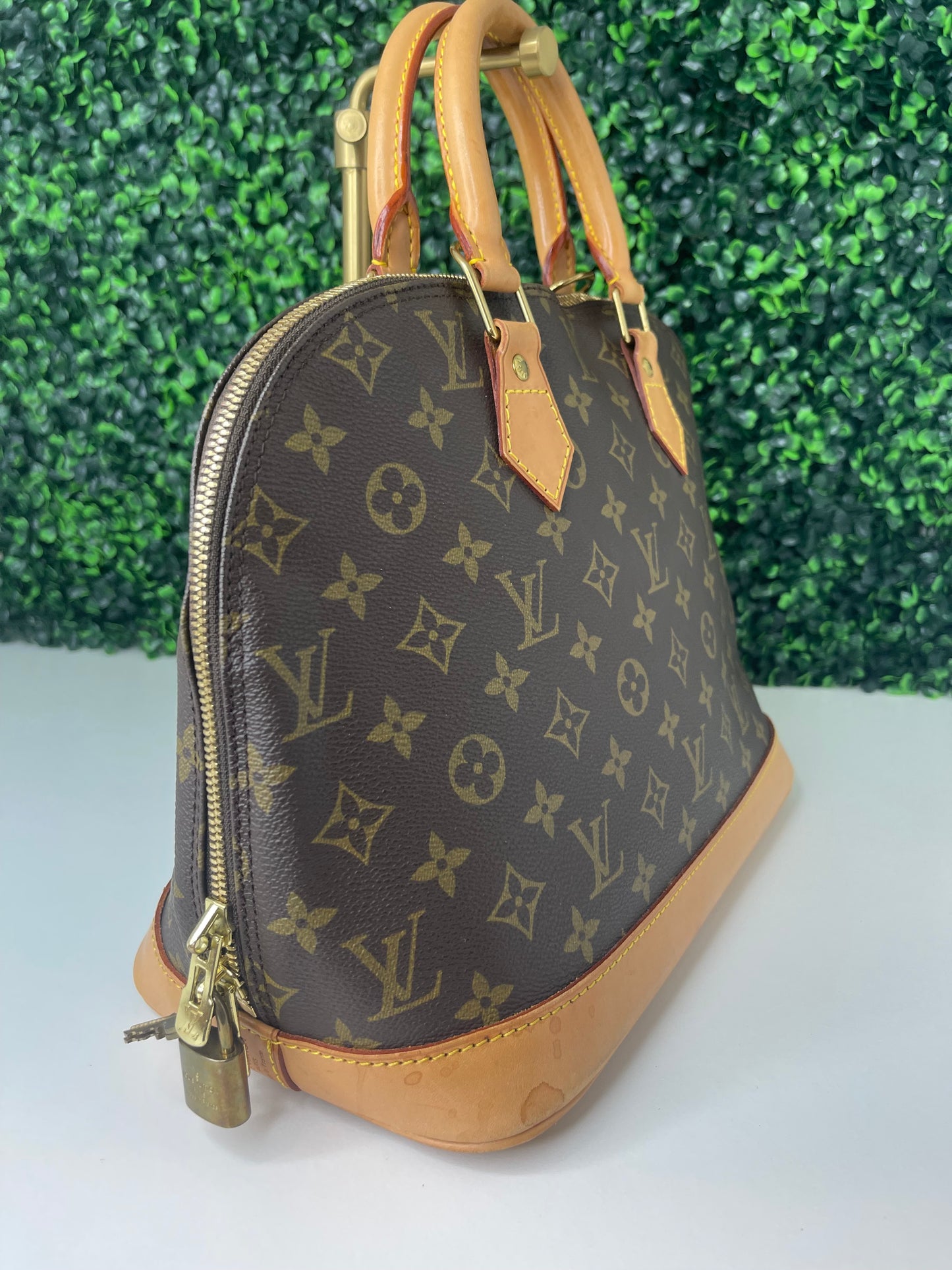 Louis Vuitton Monogram Alma PM