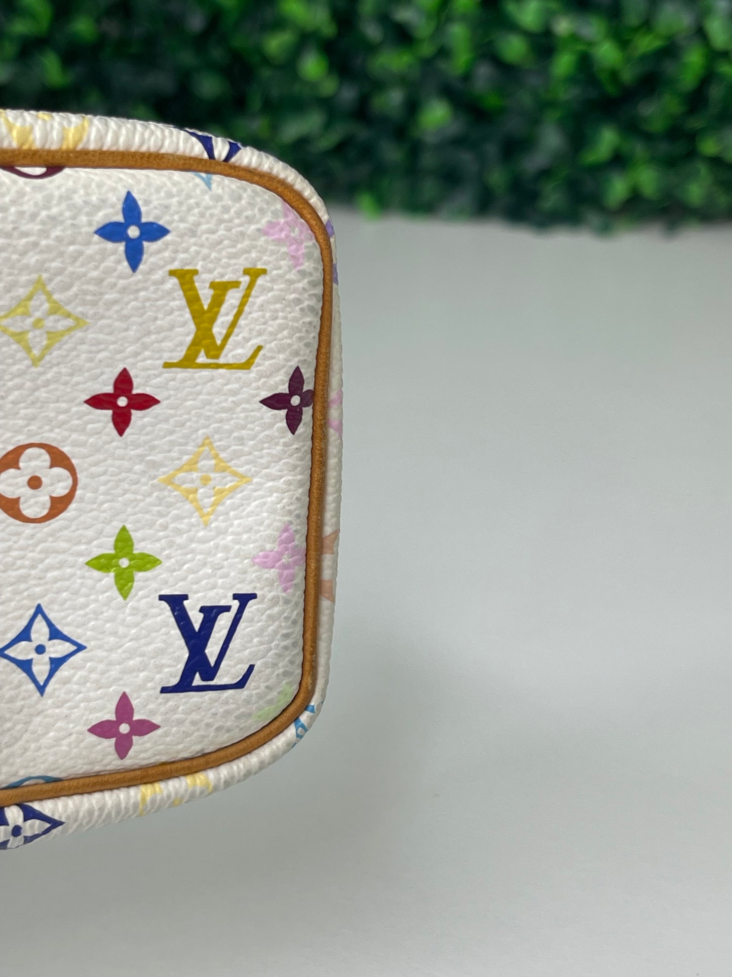 Preowned Louis Vuitton Wapity Multicolor Wristlet Case