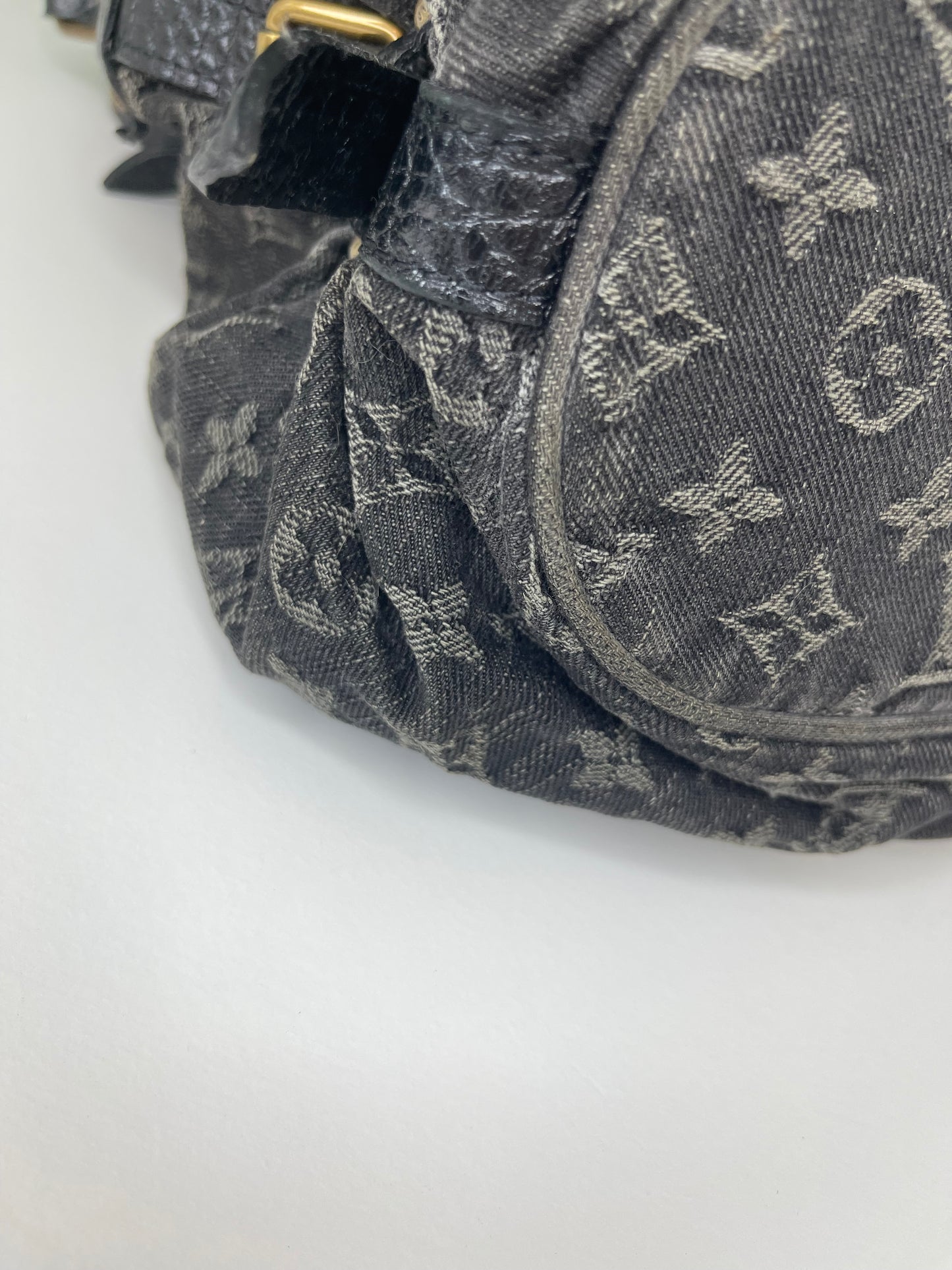 Preowned Louis Vuitton Black Denim Mahina