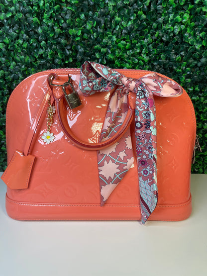 Preowned Louis Vuitton Rose Litchi Vernis Alma PM