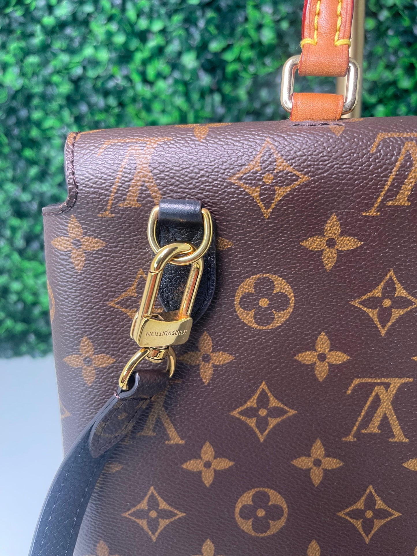 Preowned Louis Vuitton Marignan Black