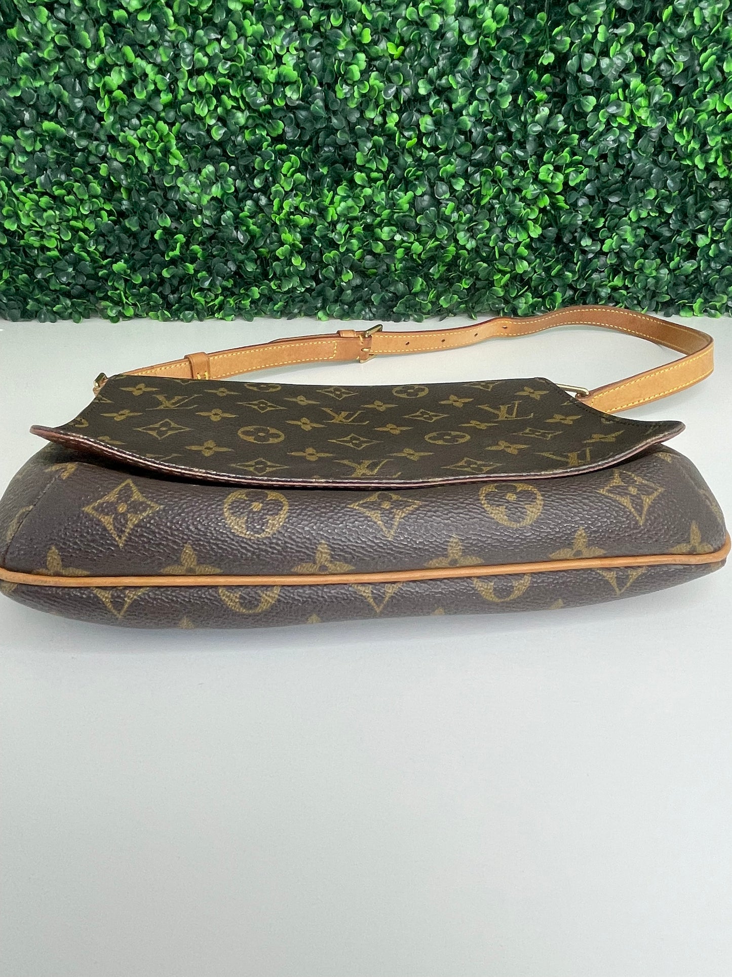 Louis Vuitton Musette Tango Handbag Monogram Canvas