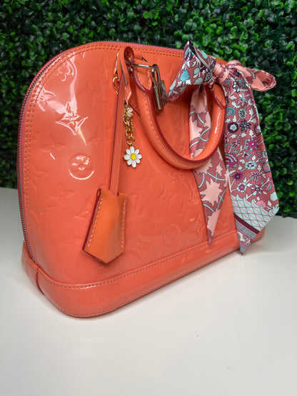Preowned Louis Vuitton Rose Litchi Vernis Alma PM