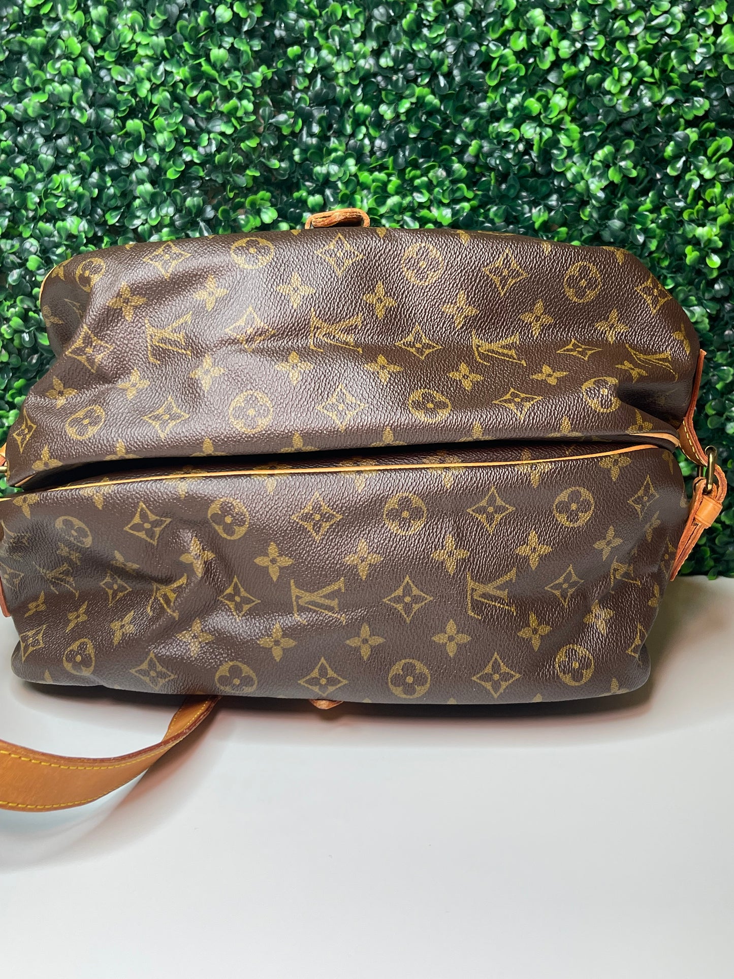 Louis Vuitton Monogram Saumur 35