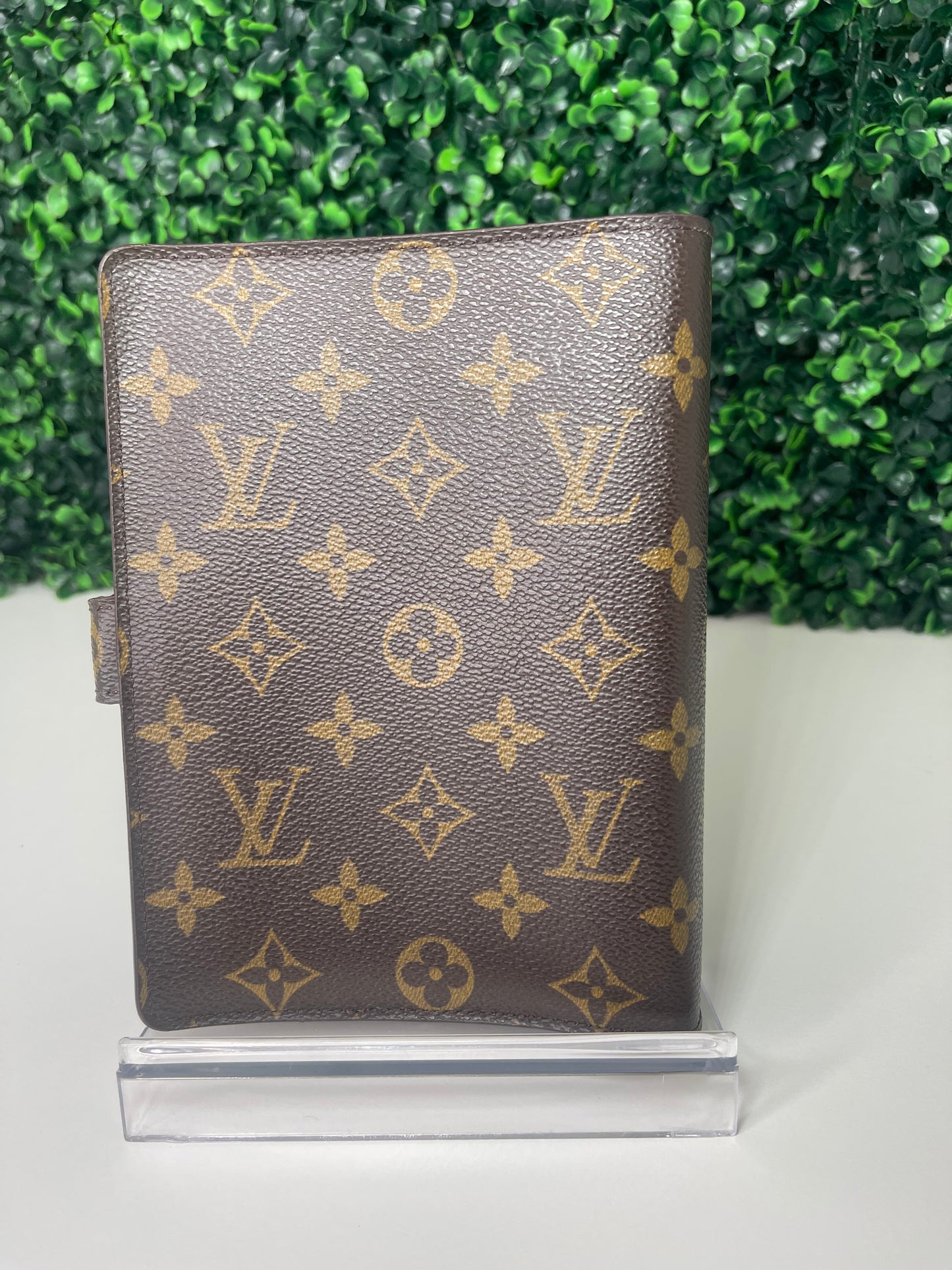 Preowned Louis Vuitton Monogram Agenda MM Medium