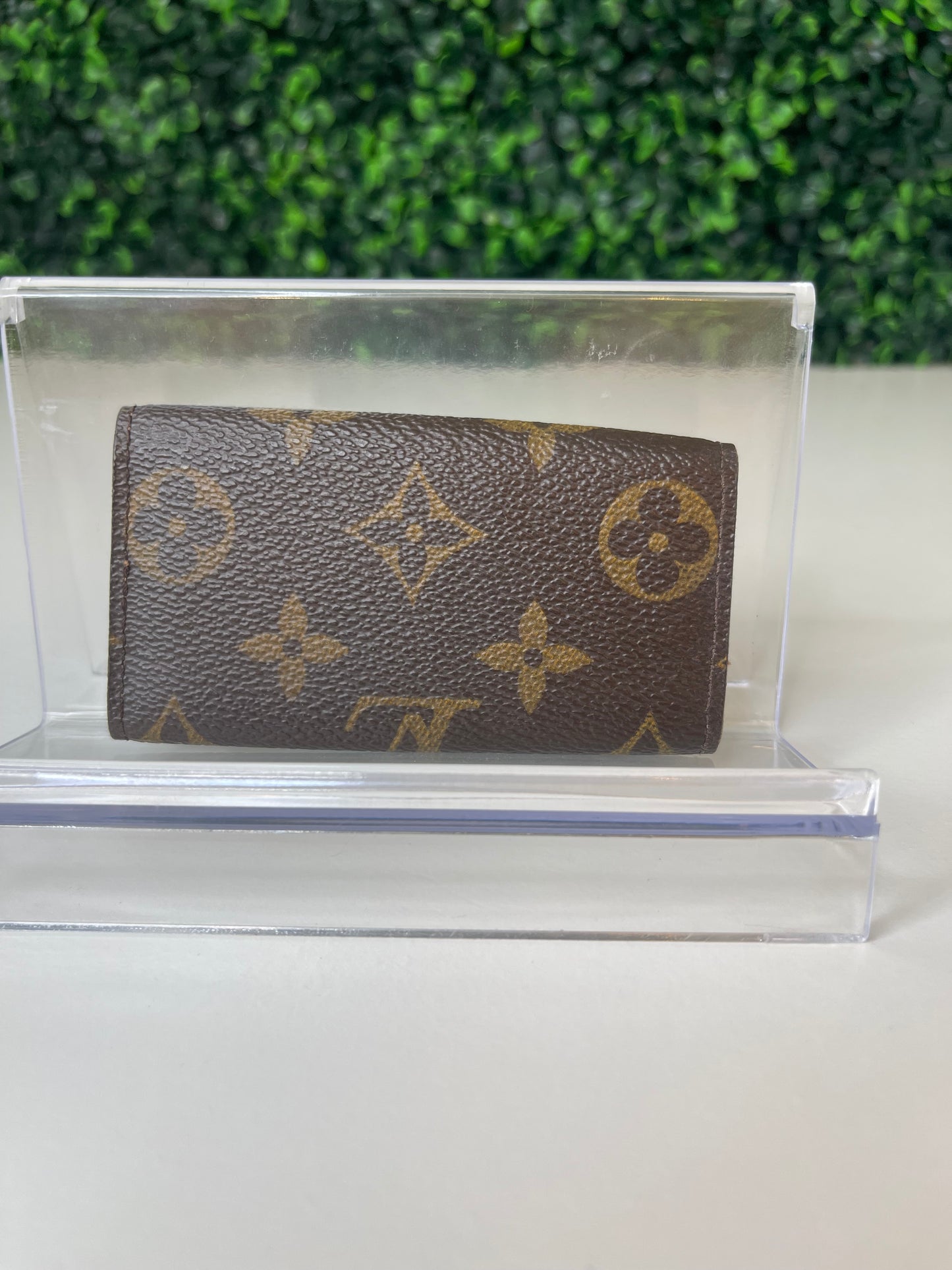 Preowned Louis Vuitton Monogram 4 Key Holder