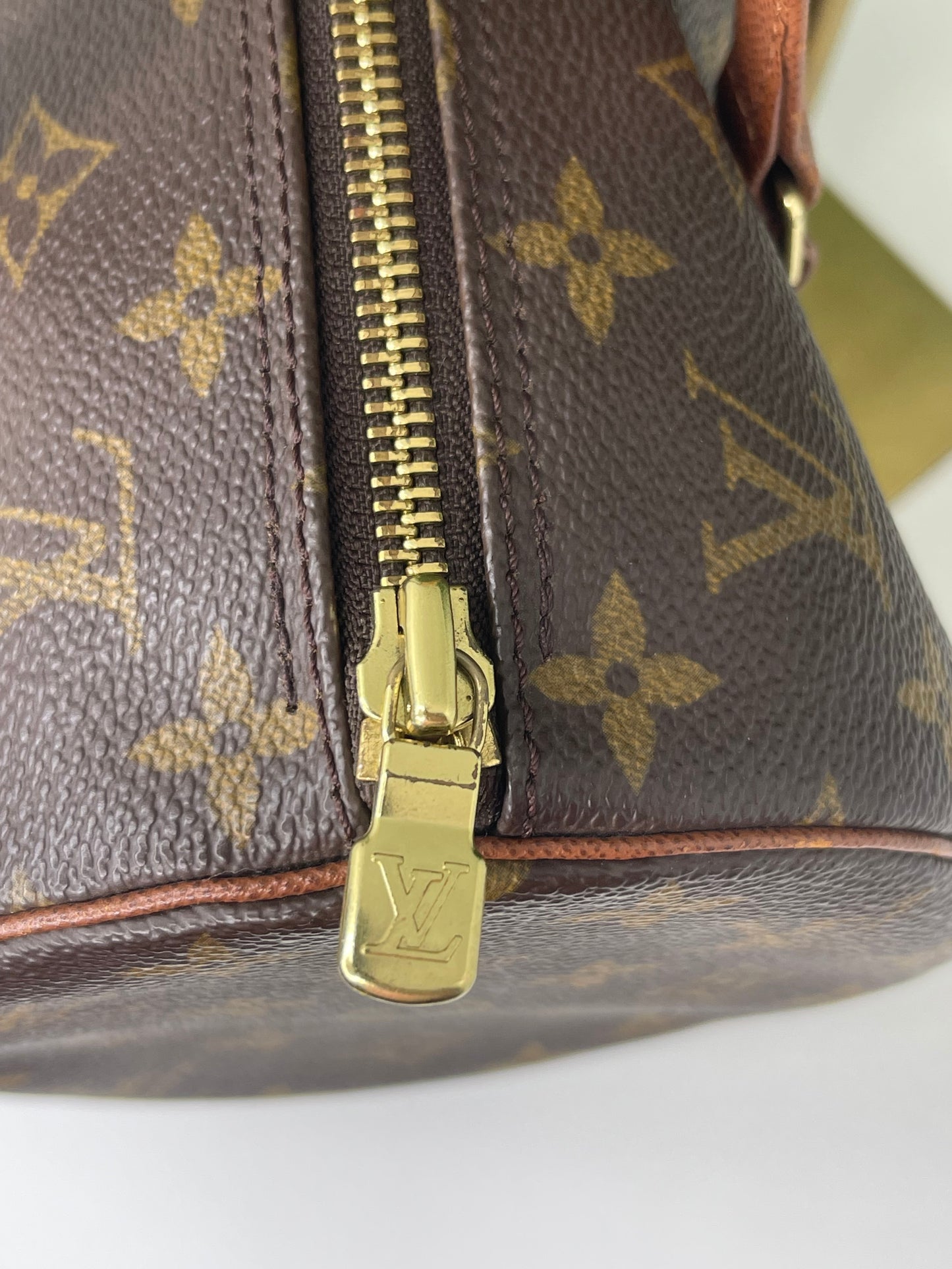 Preowned Vintage Louis Vuitton Papillon 30