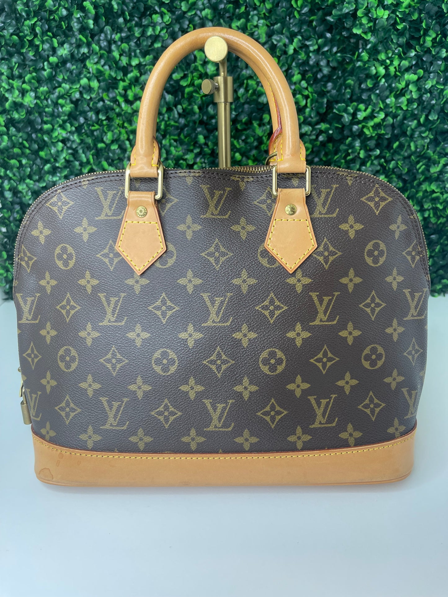 Louis Vuitton Monogram Alma PM