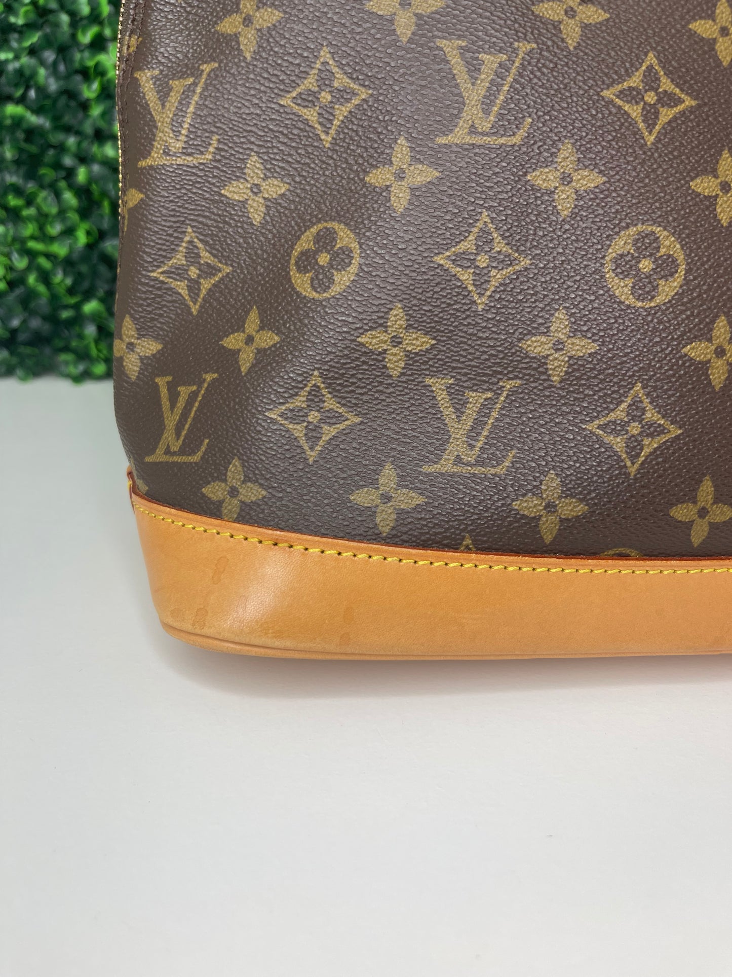 Louis Vuitton Monogram Alma PM