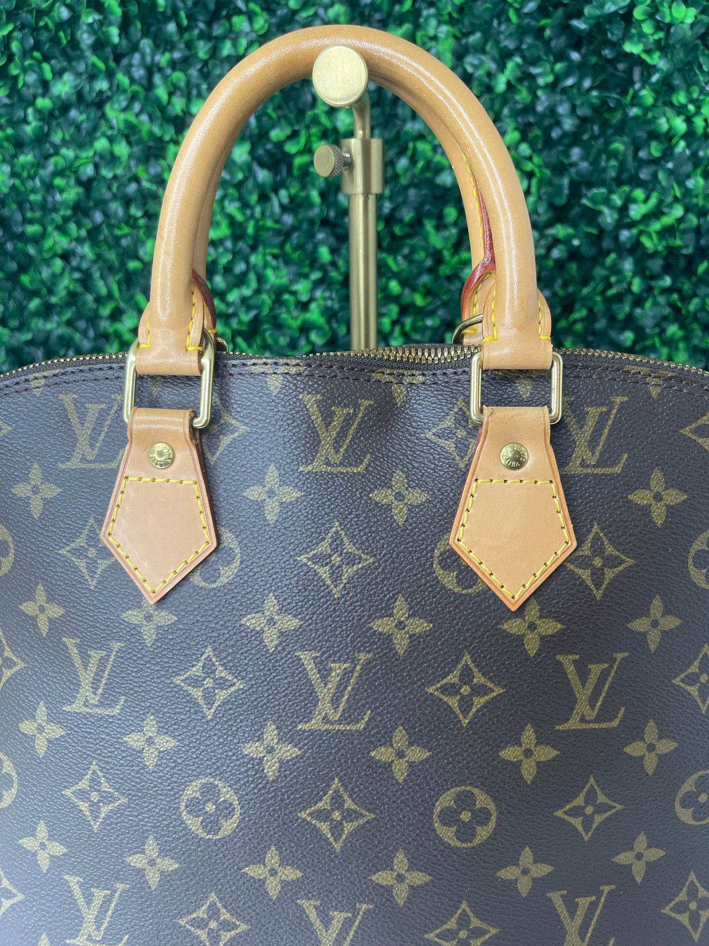 Louis Vuitton Monogram Alma PM