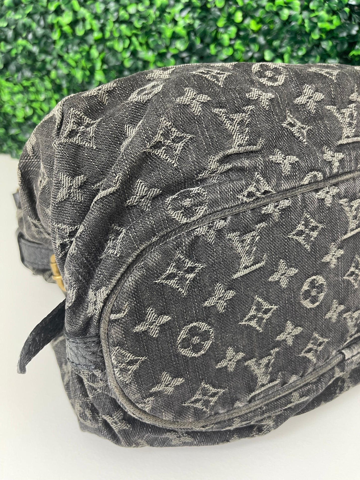 Preowned Louis Vuitton Black Denim Mahina