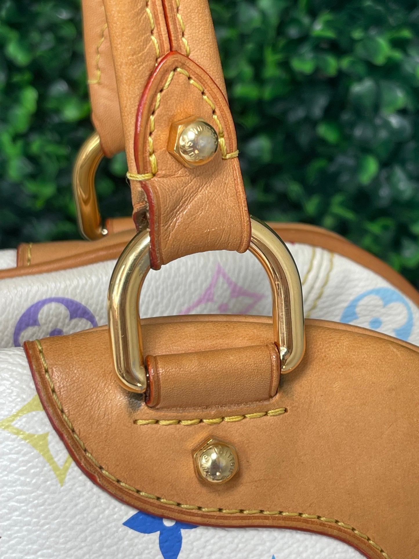 Preowned Louis Vuitton Multicolor Claudia White