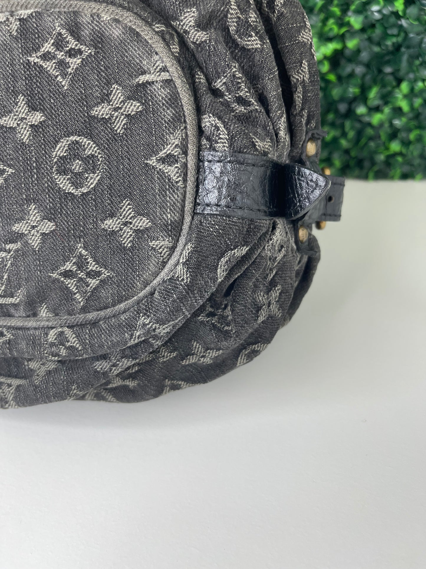 Preowned Louis Vuitton Black Denim Mahina