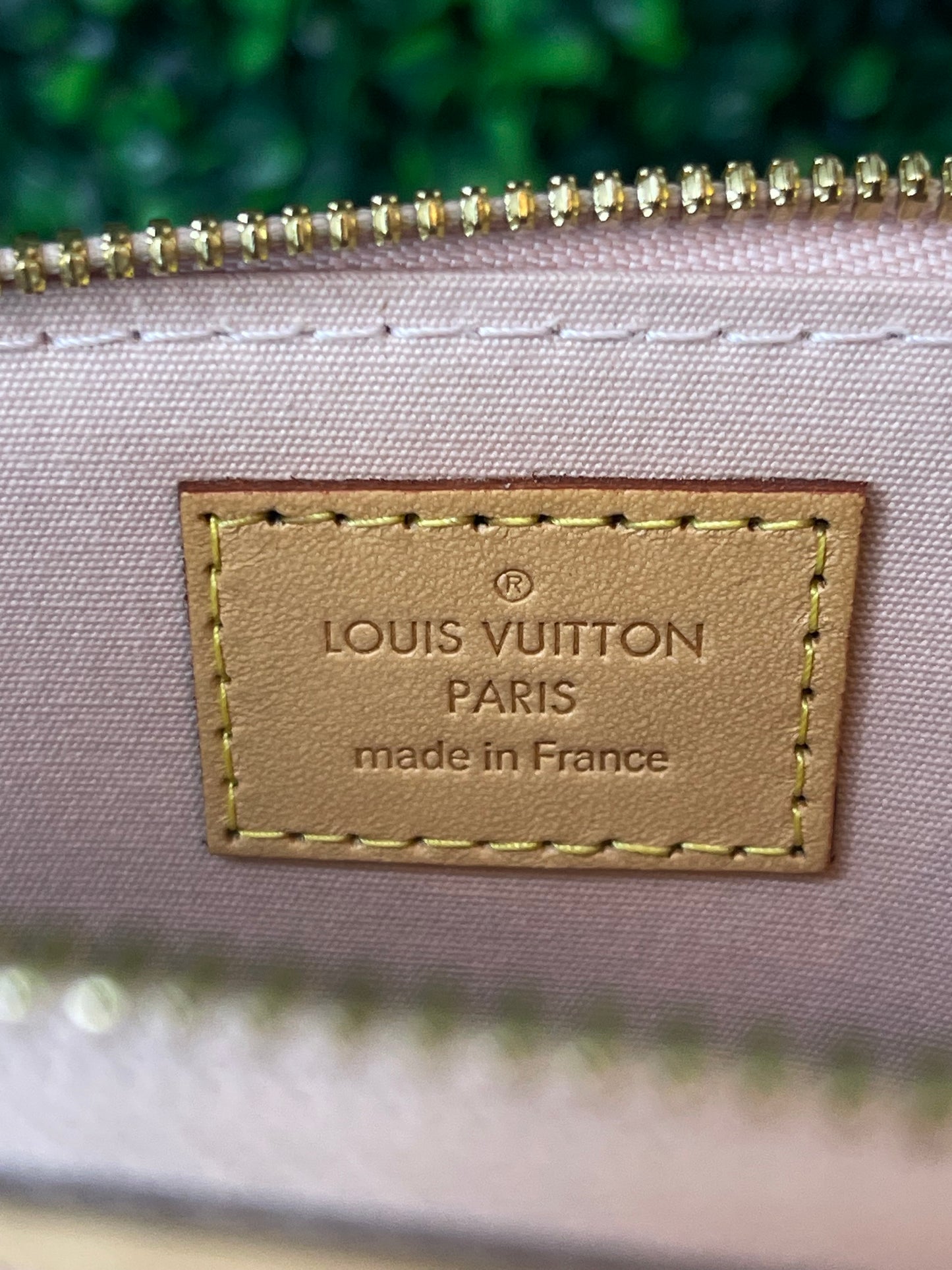 Preowned Louis Vuitton Rose Angelique Monogram Vernis Alma BB Bag