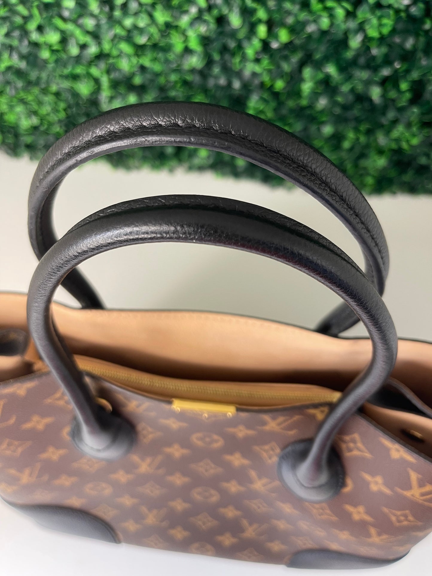 Louis Vuitton Monogram Flandrin