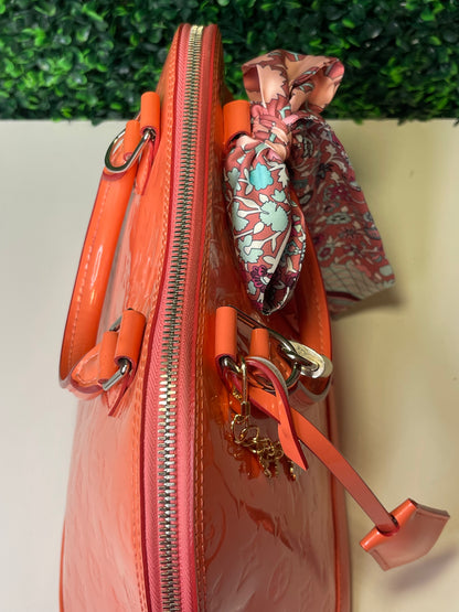 Preowned Louis Vuitton Rose Litchi Vernis Alma PM