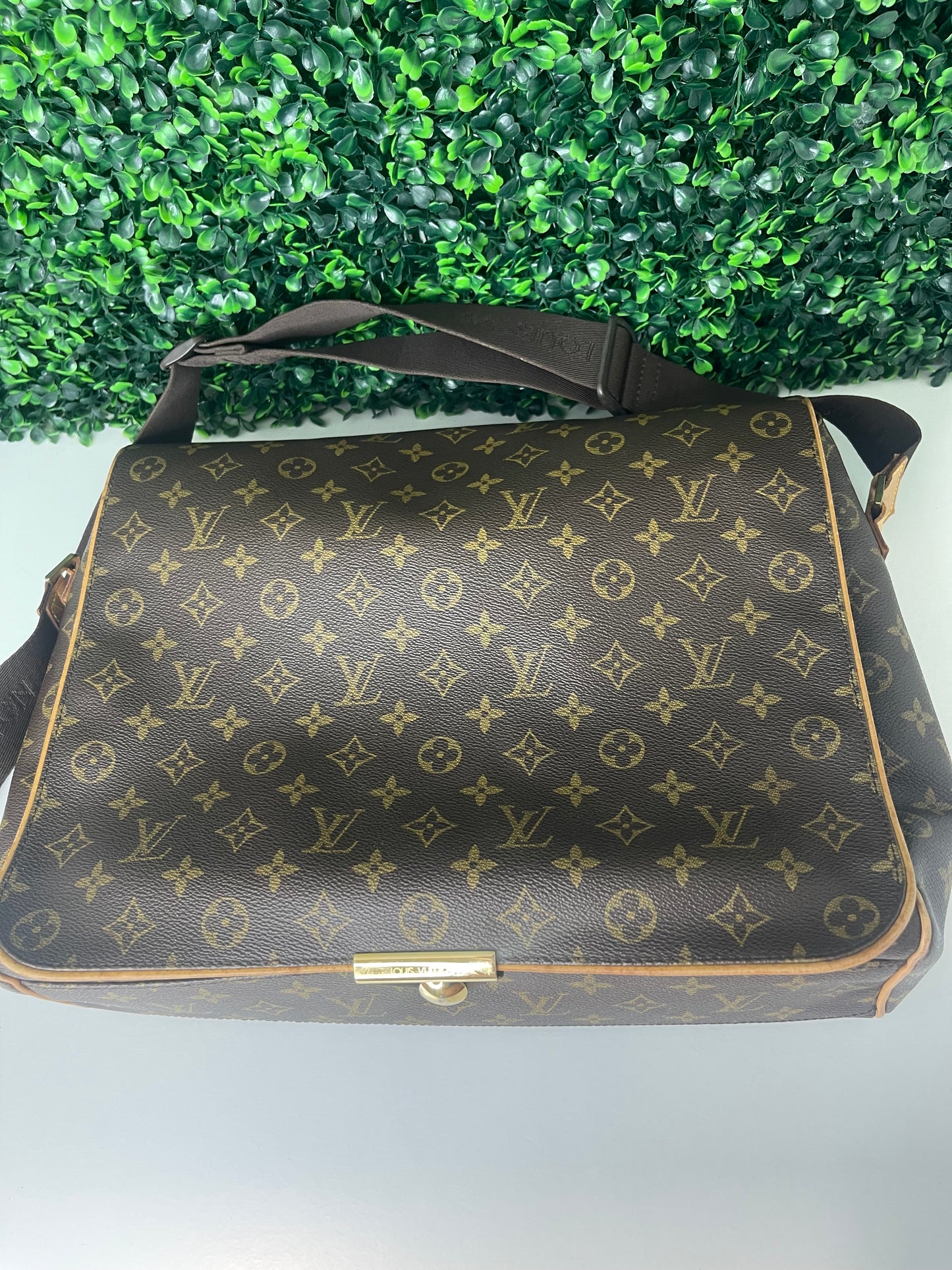 Louis Vuitton Abbesses Messenger Bag