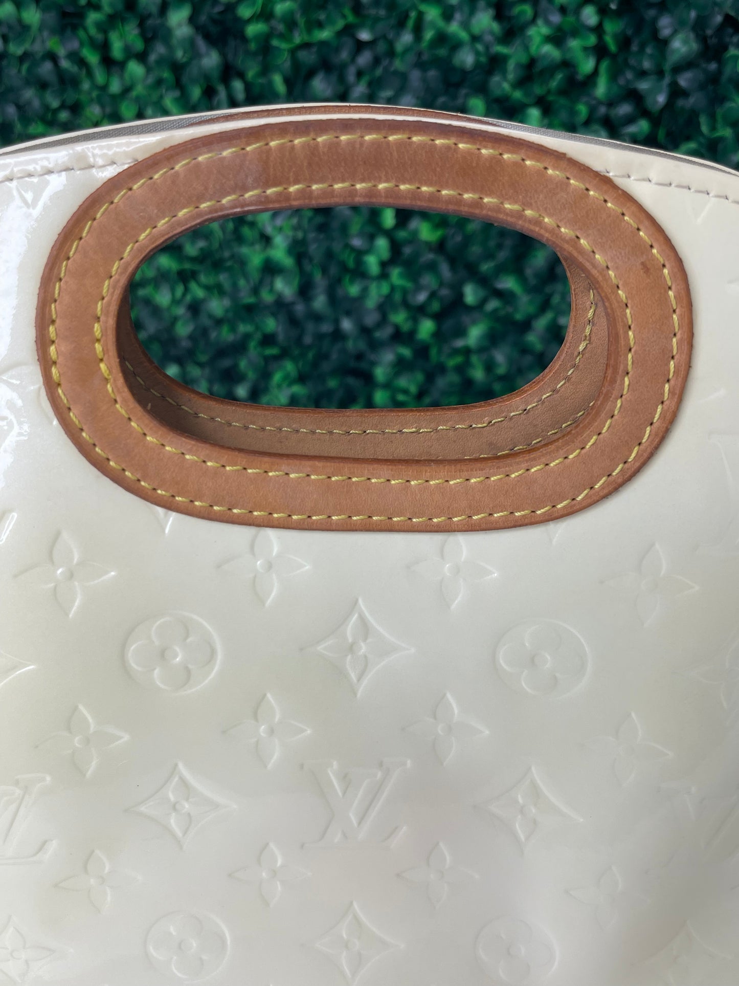 Louis Vuitton Maple Drive Pearl Vernis Handbag